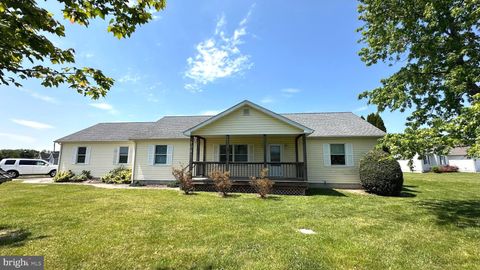 Photo of 701 Overbrooke Lane, SEAFORD, DE 19973 (MLS # DESU2110628)