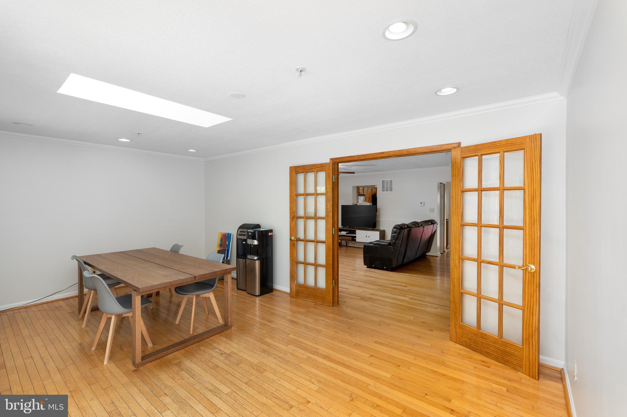 WOODS OF BAYVIEW - Residential