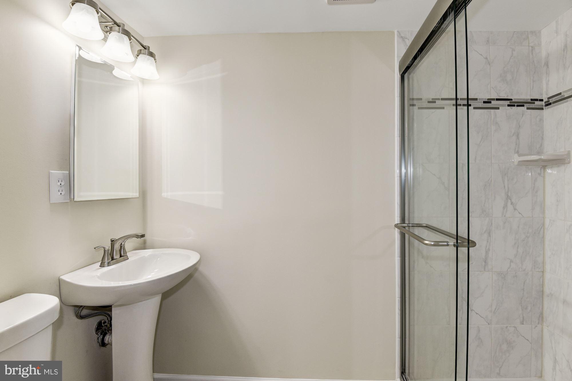 KENWOOD - Residential