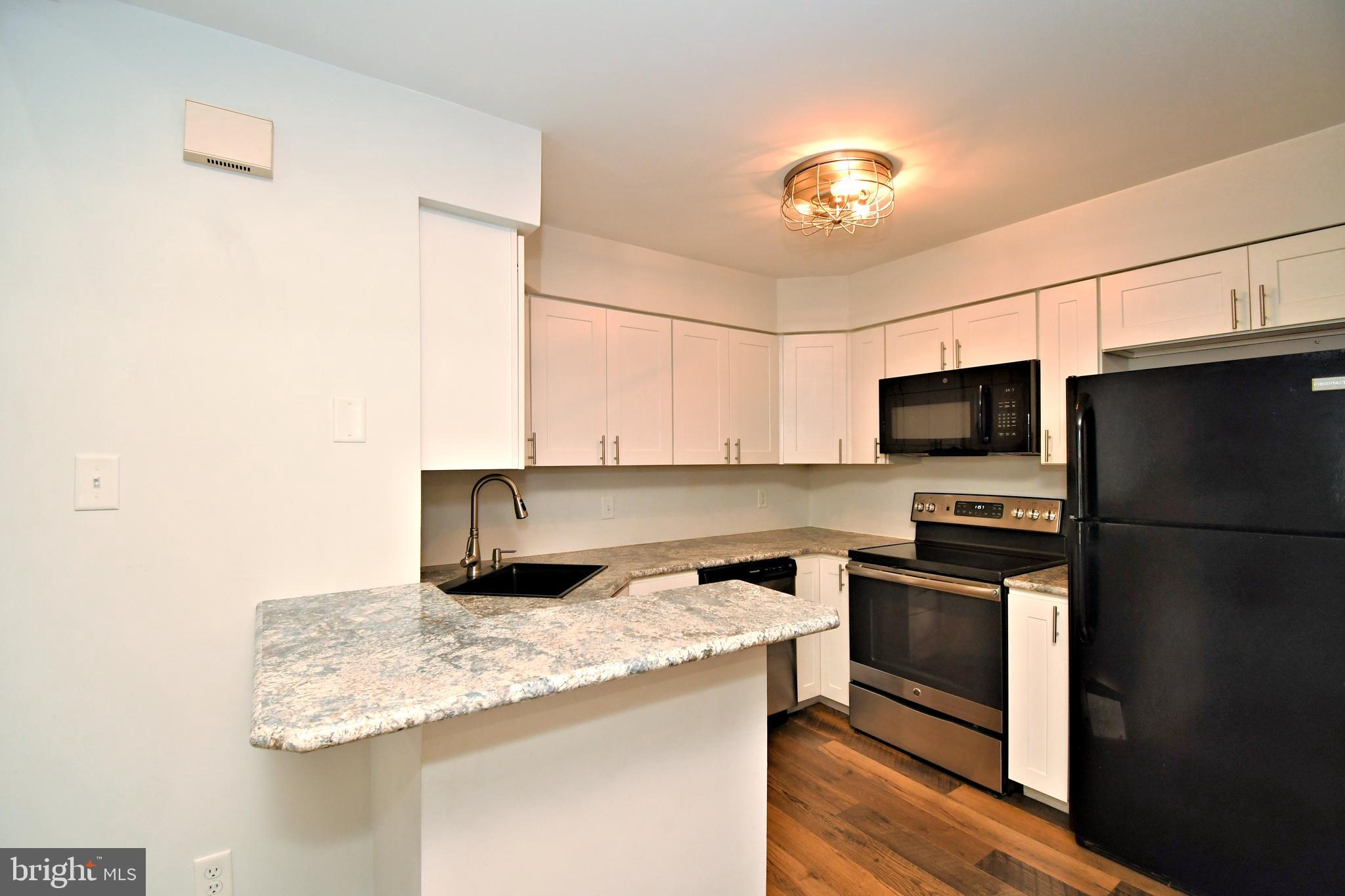 MONTGOMERY BROOKE - Residential