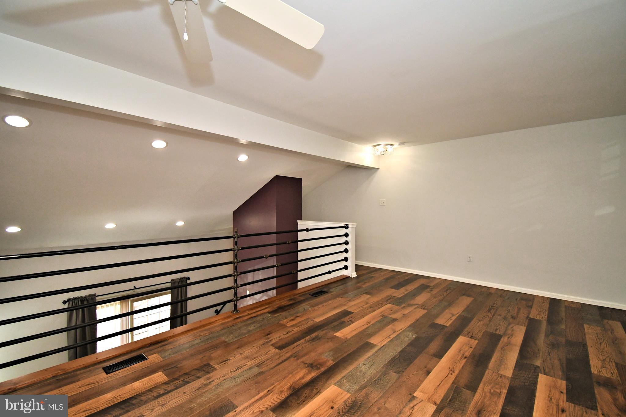 MONTGOMERY BROOKE - Residential