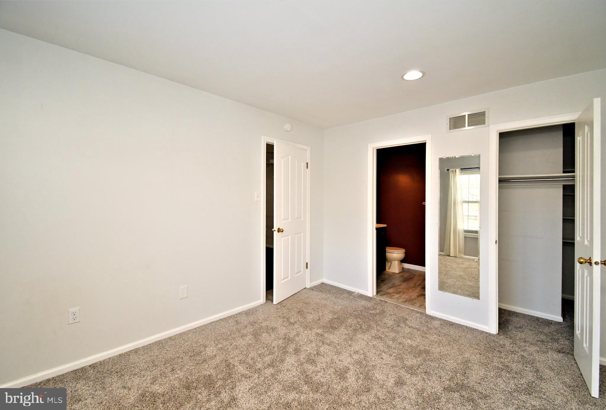 MONTGOMERY BROOKE - Residential