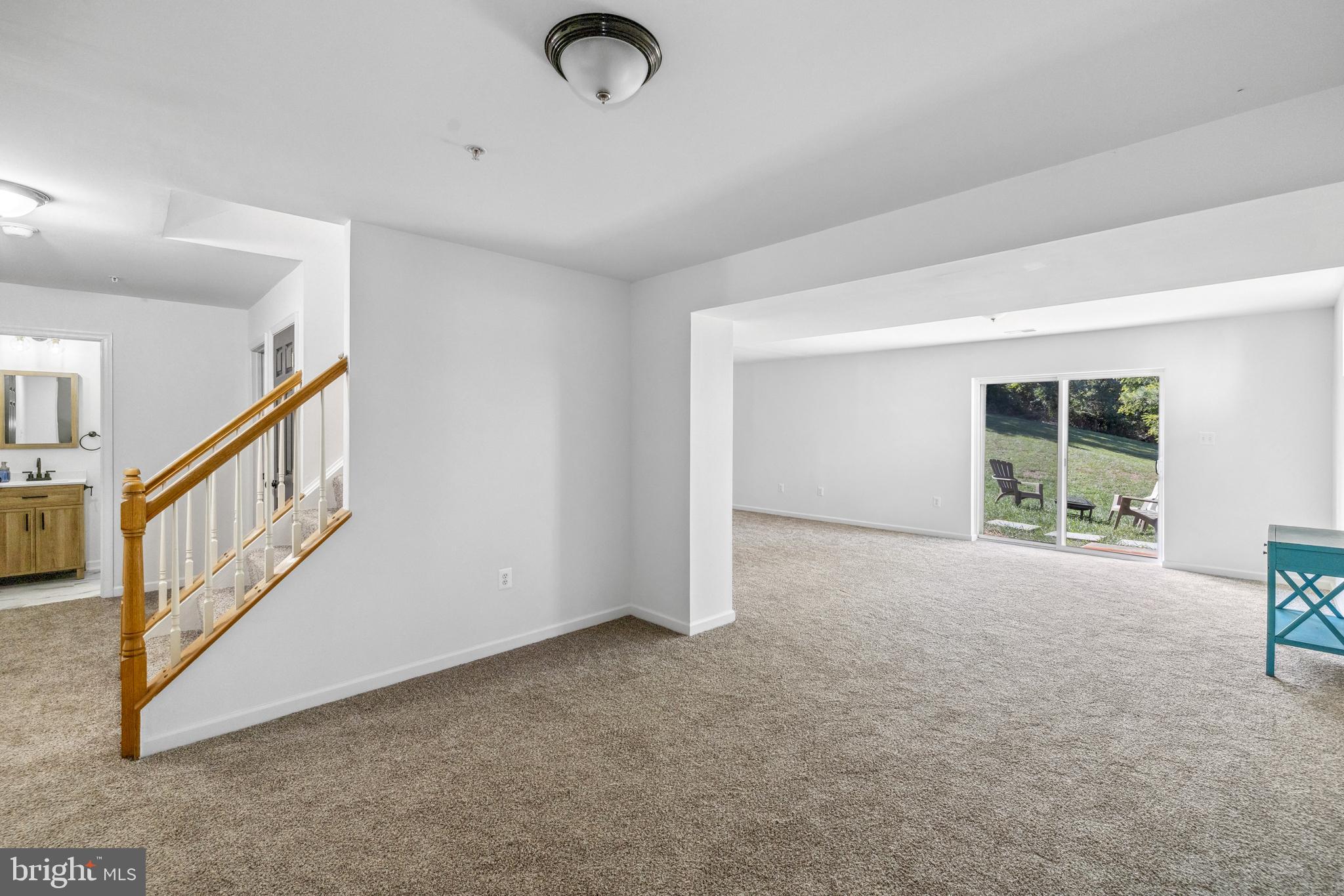 ARAGONA VILLAGE - Residential