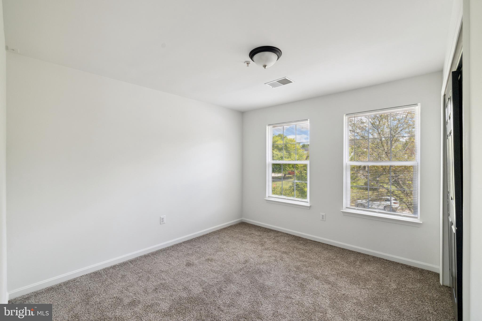 ARAGONA VILLAGE - Residential