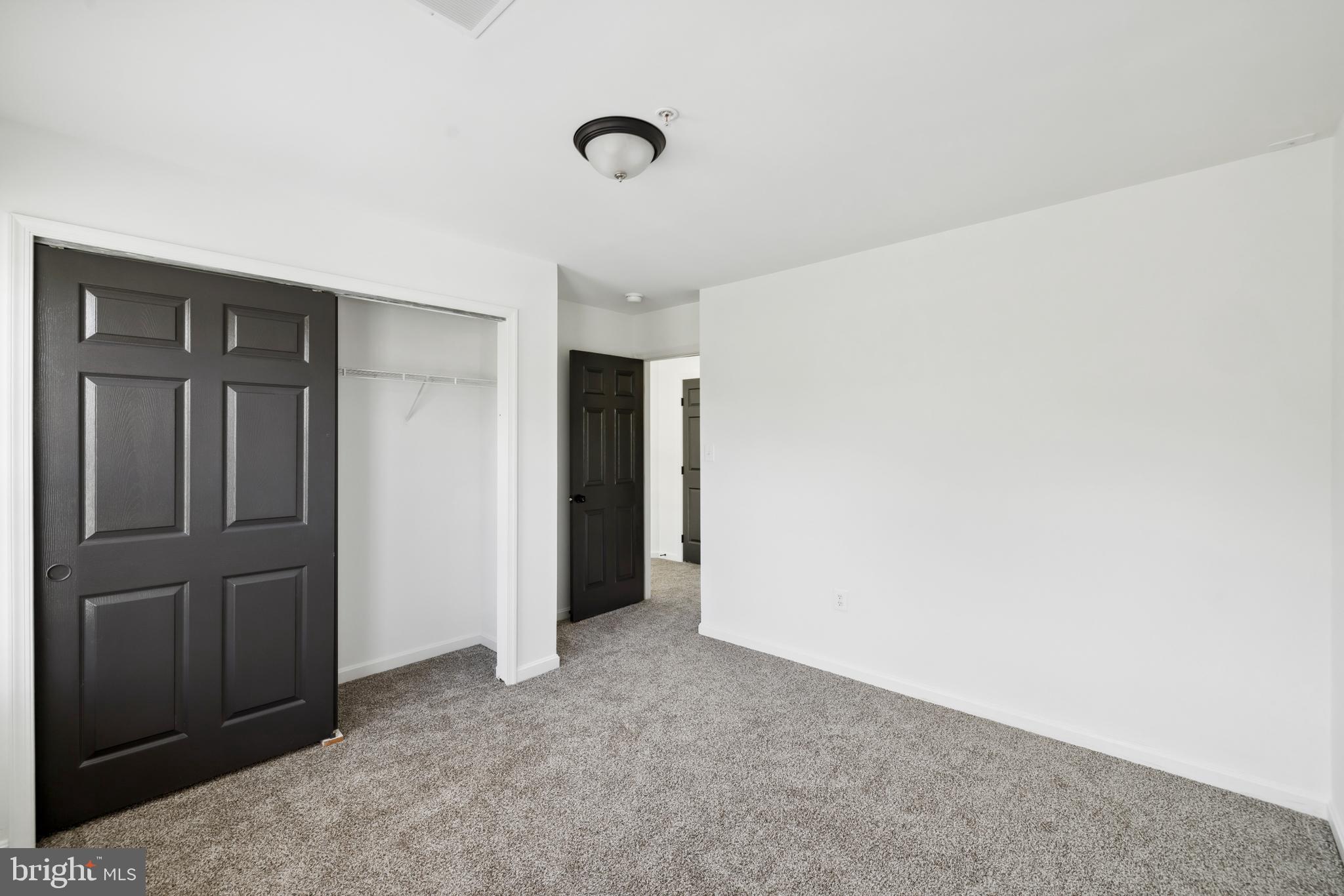 ARAGONA VILLAGE - Residential