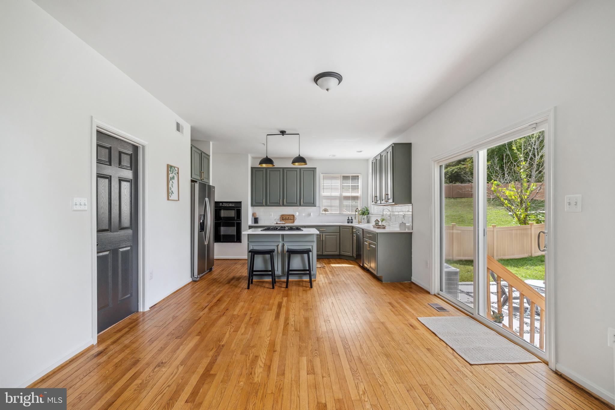 ARAGONA VILLAGE - Residential