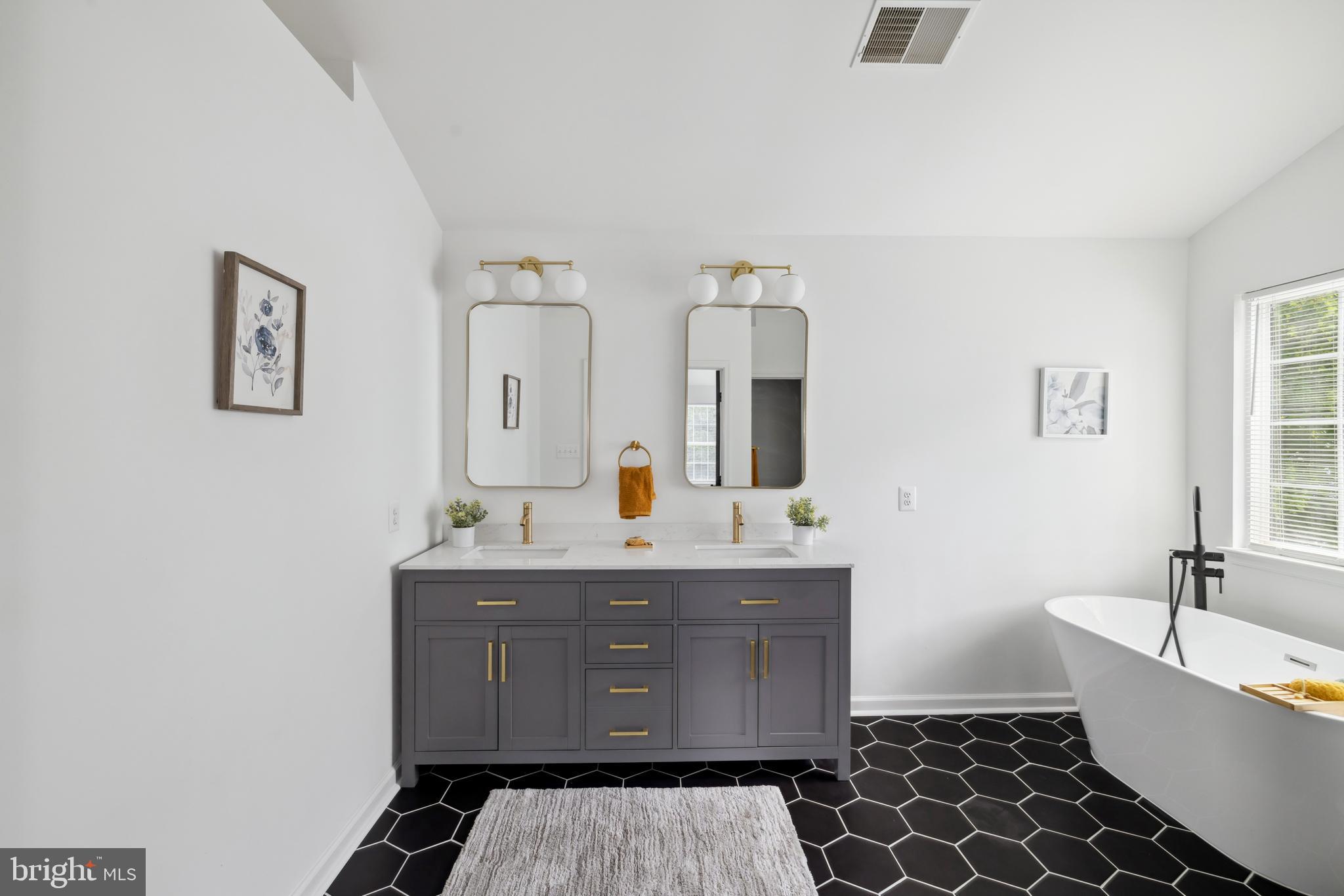 ARAGONA VILLAGE - Residential