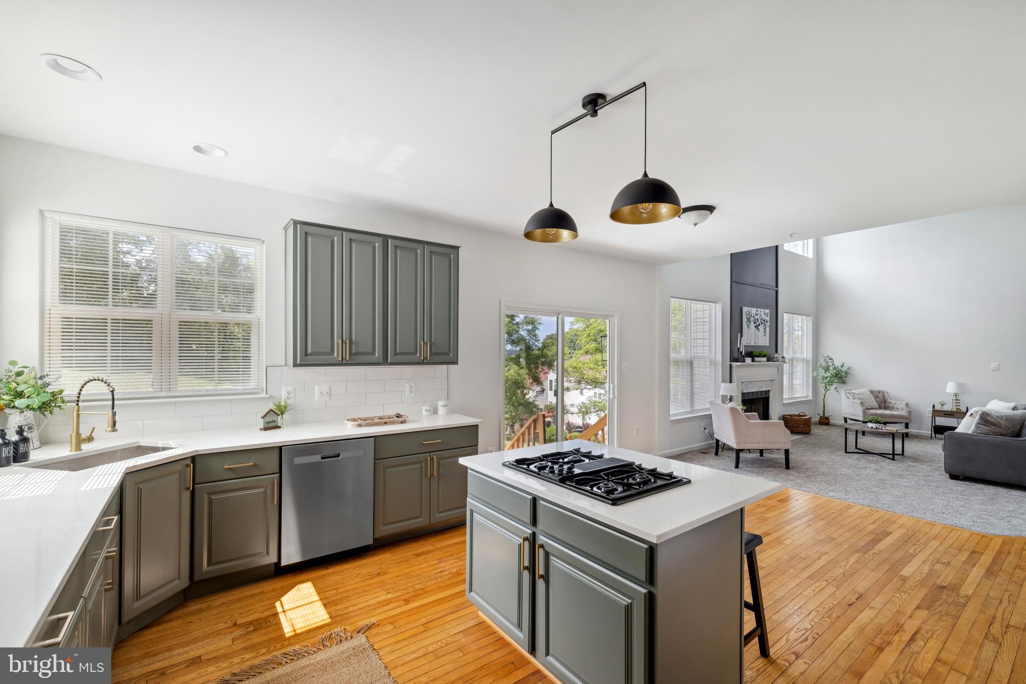 ARAGONA VILLAGE - Residential