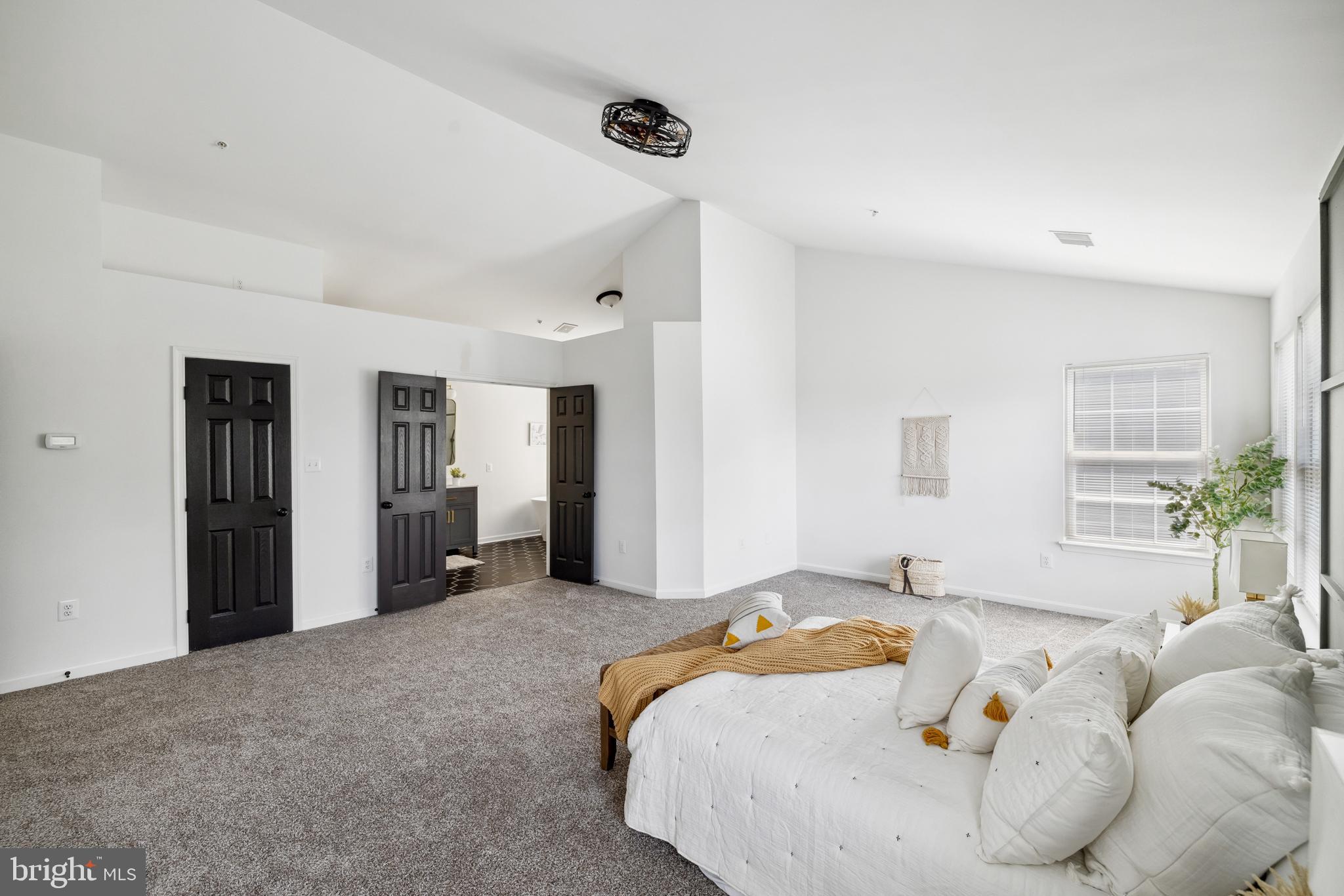 ARAGONA VILLAGE - Residential