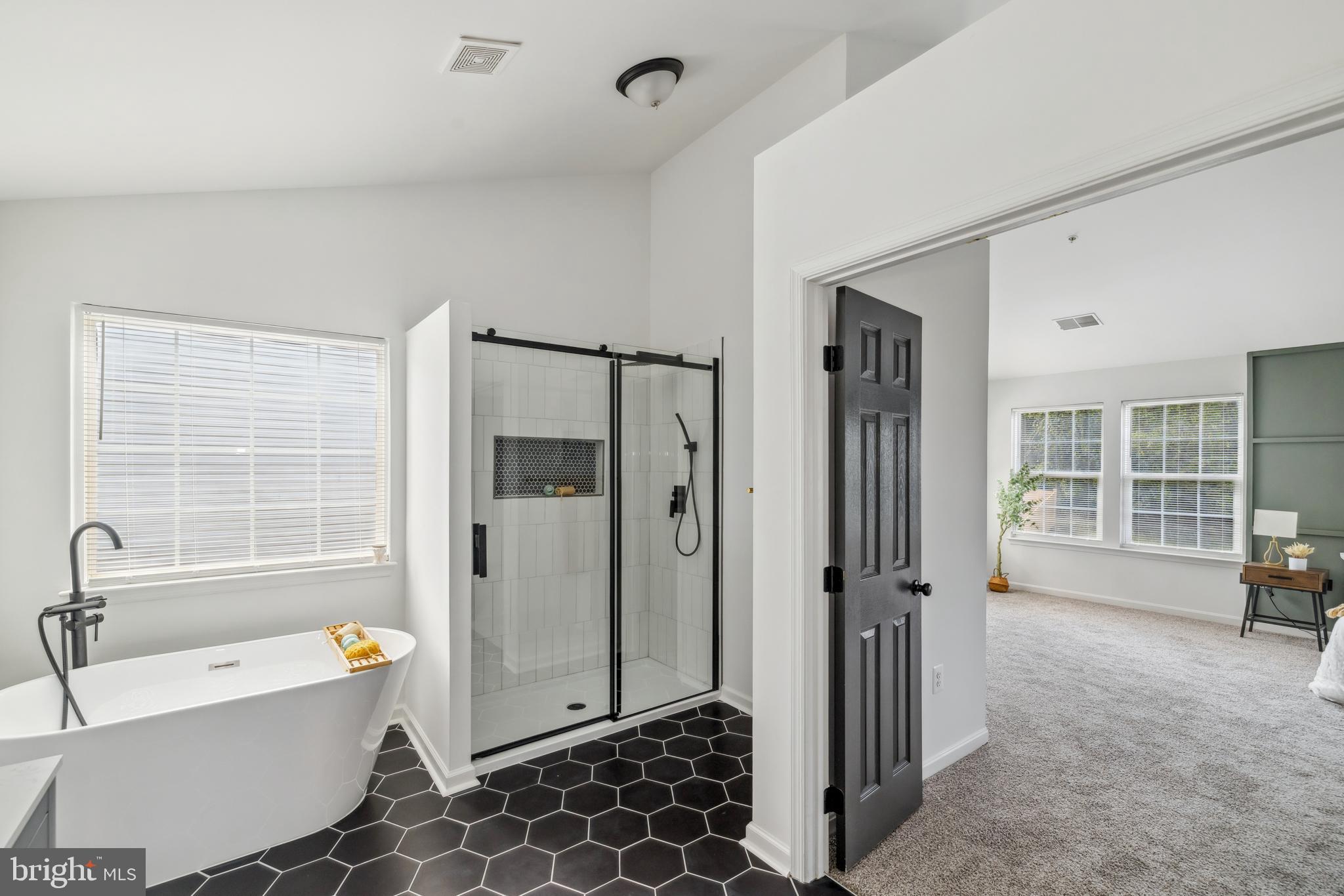 ARAGONA VILLAGE - Residential