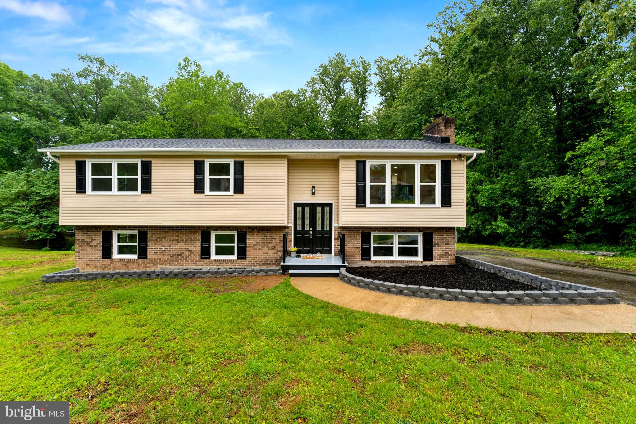 RUSTIC HILLS - Residential