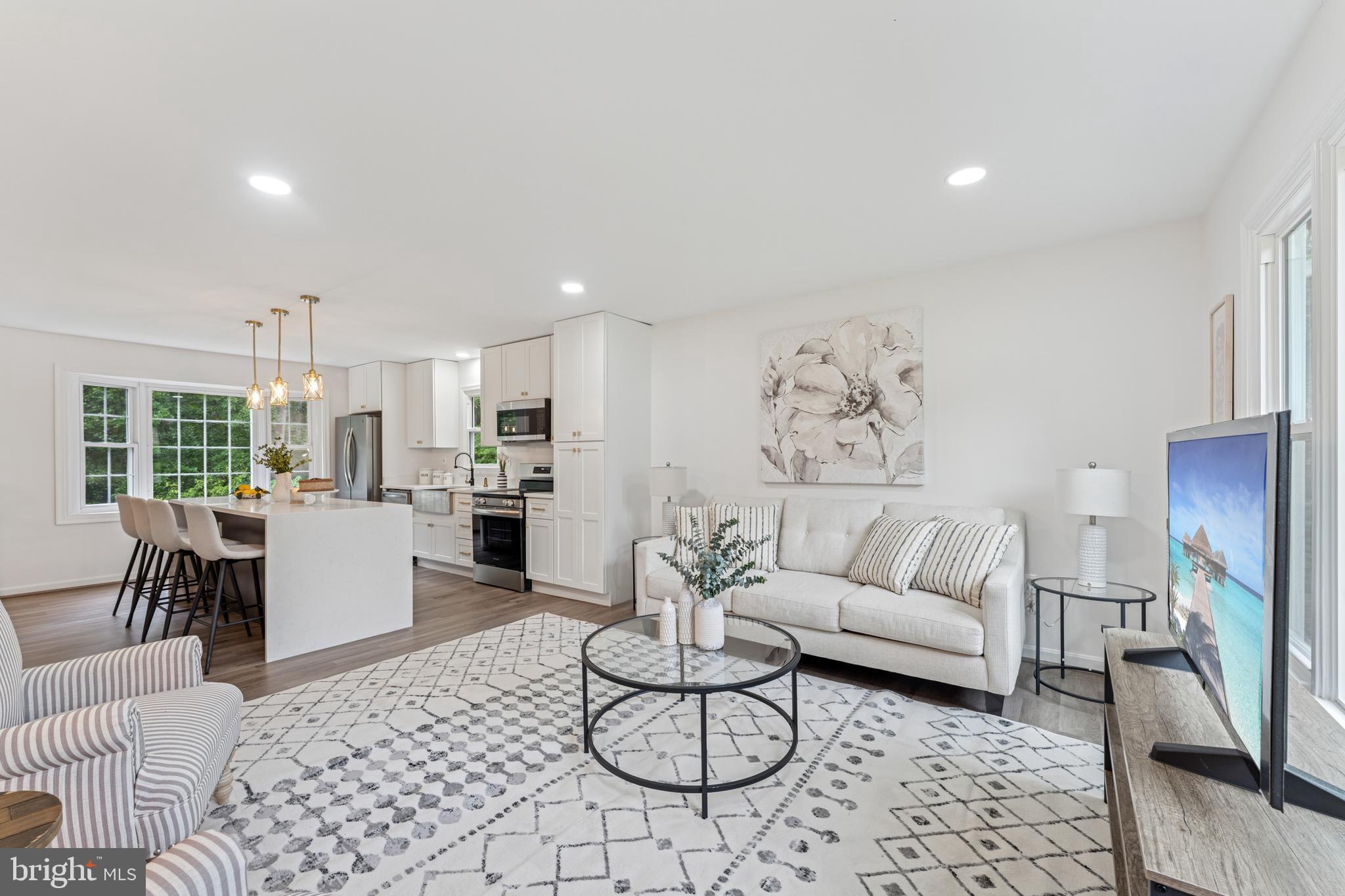 RUSTIC HILLS - Residential