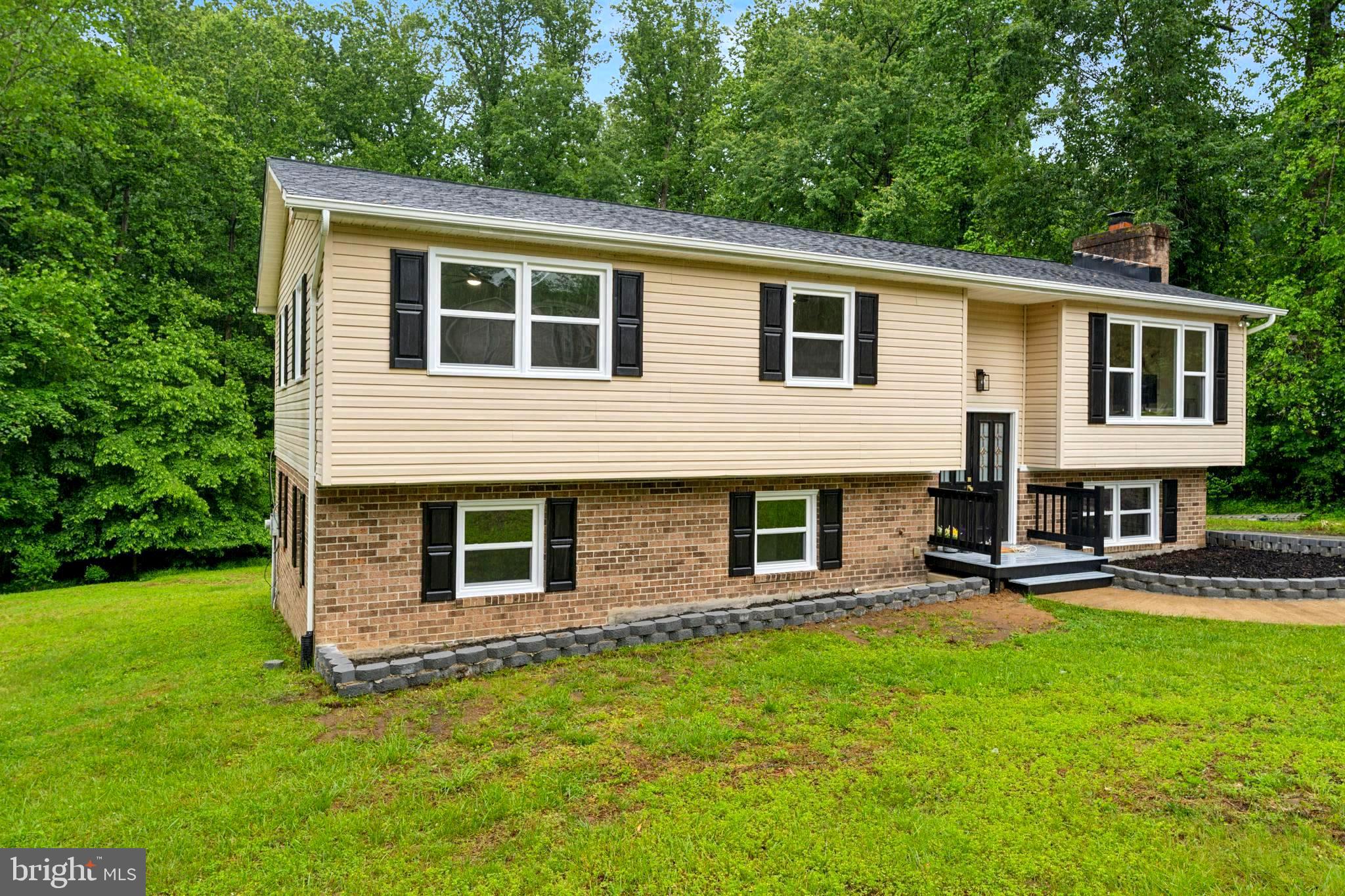 RUSTIC HILLS - Residential