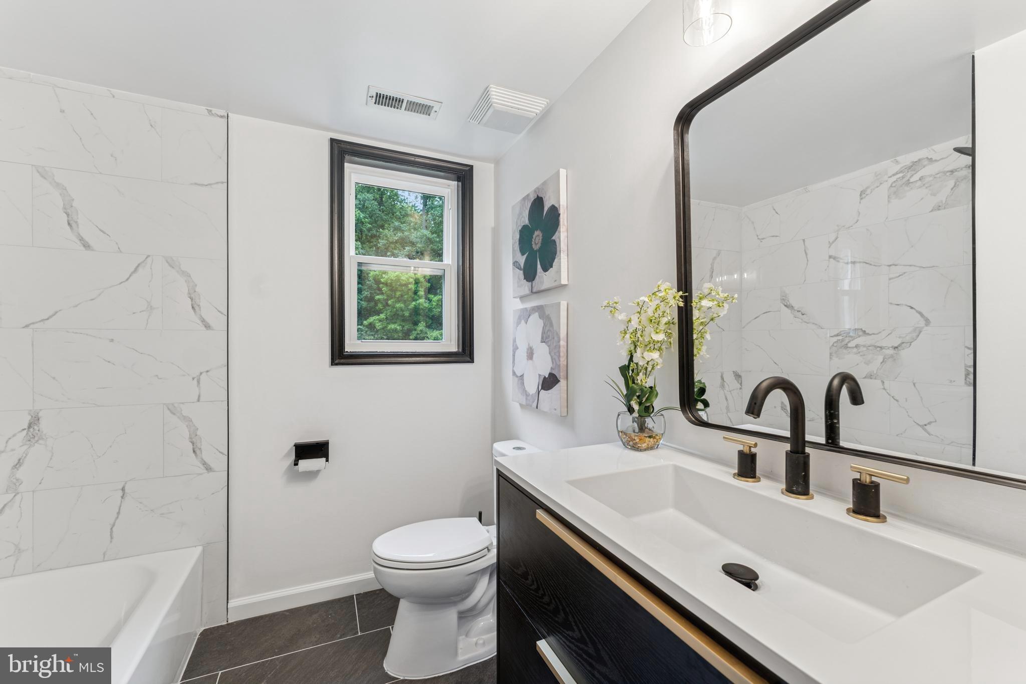 RUSTIC HILLS - Residential