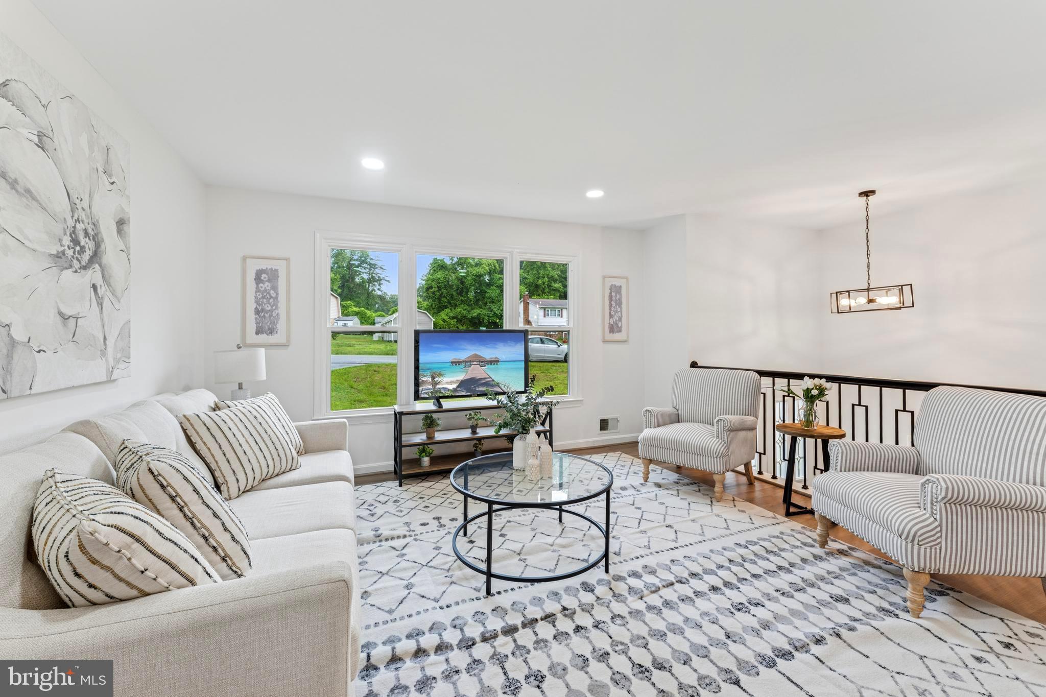 RUSTIC HILLS - Residential