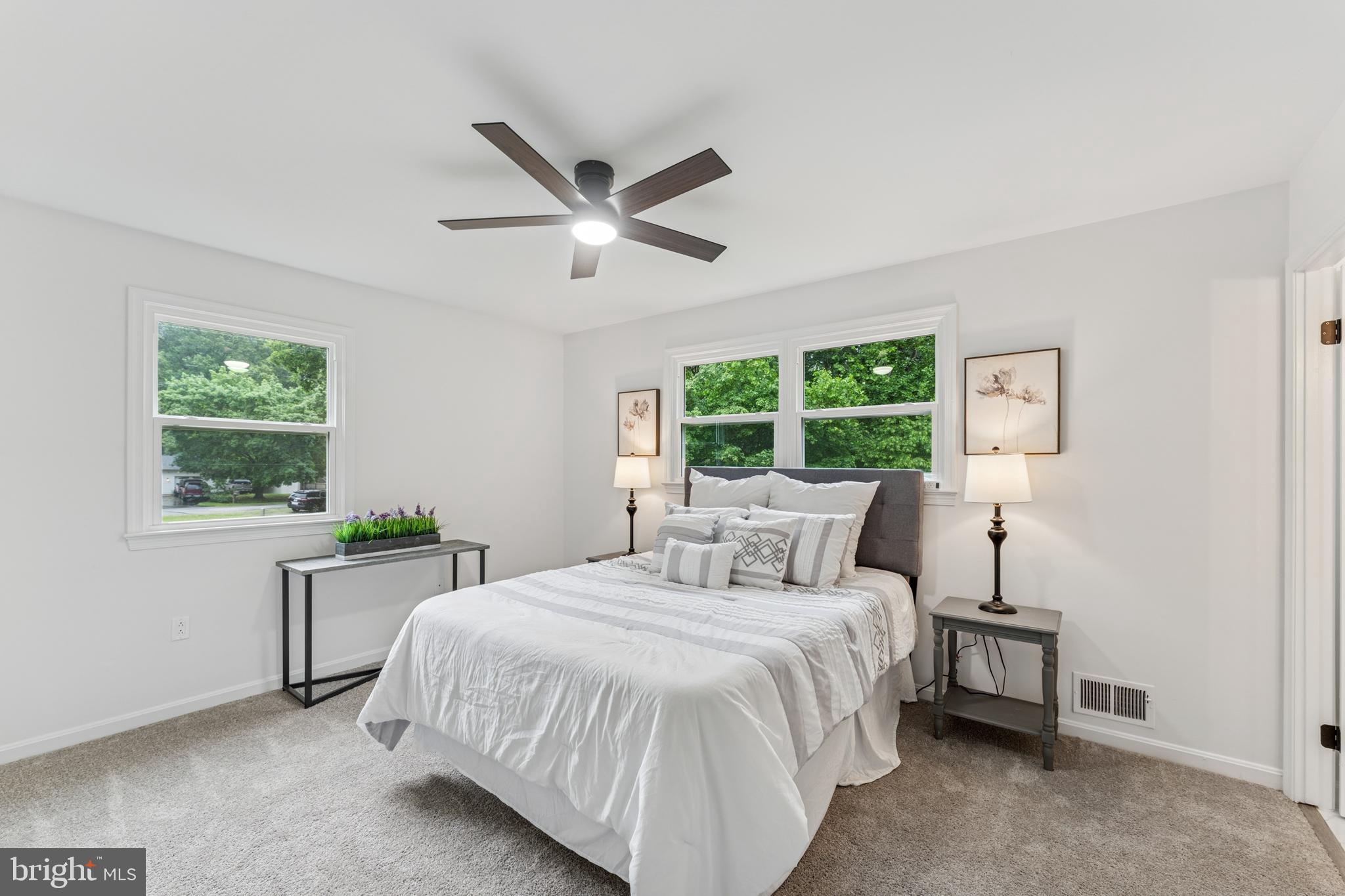 RUSTIC HILLS - Residential