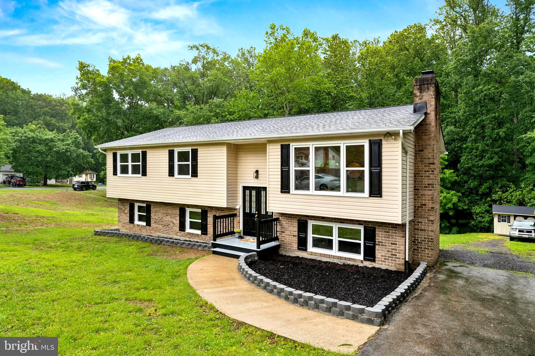 RUSTIC HILLS - Residential