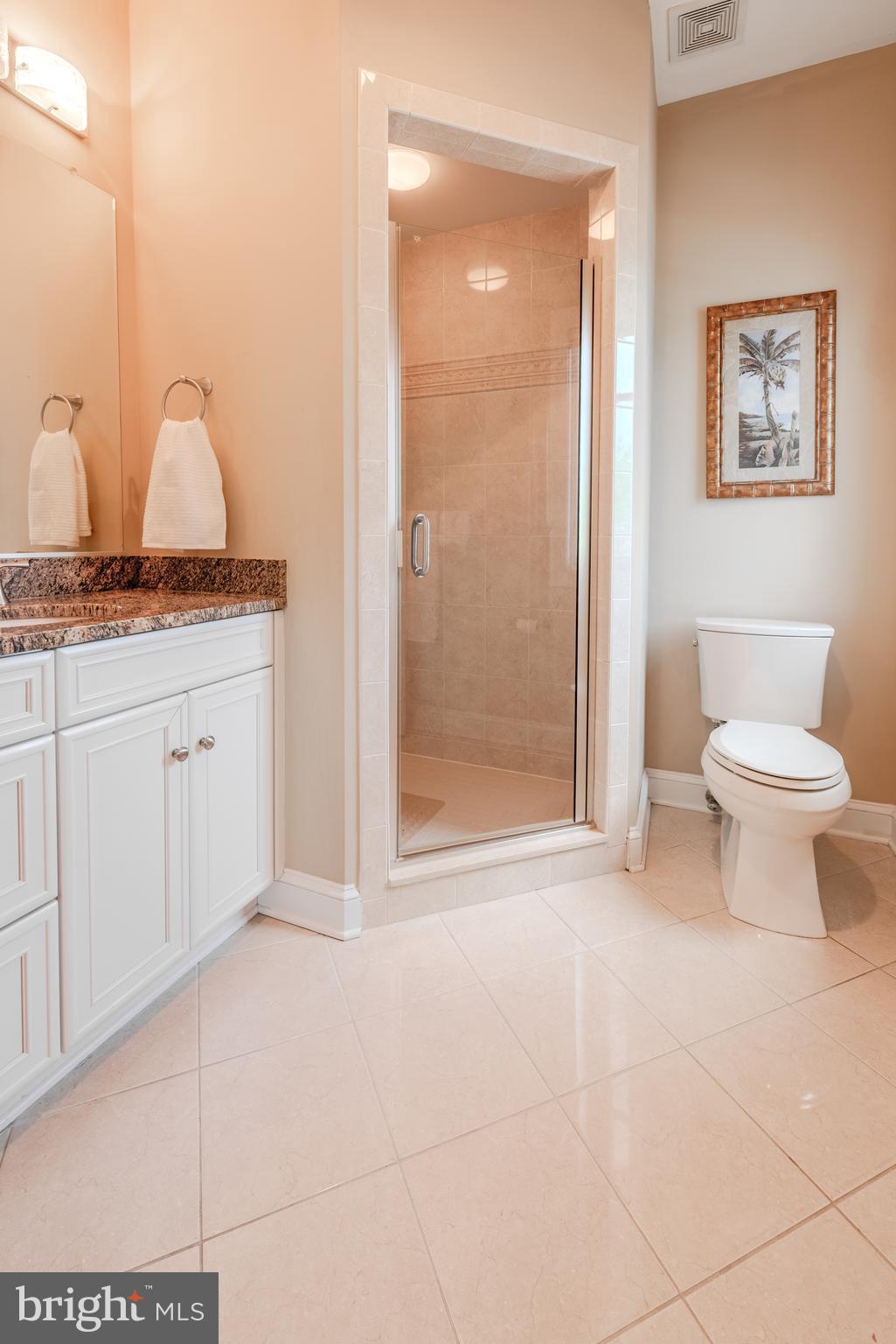NARROWS POINTE - Residential