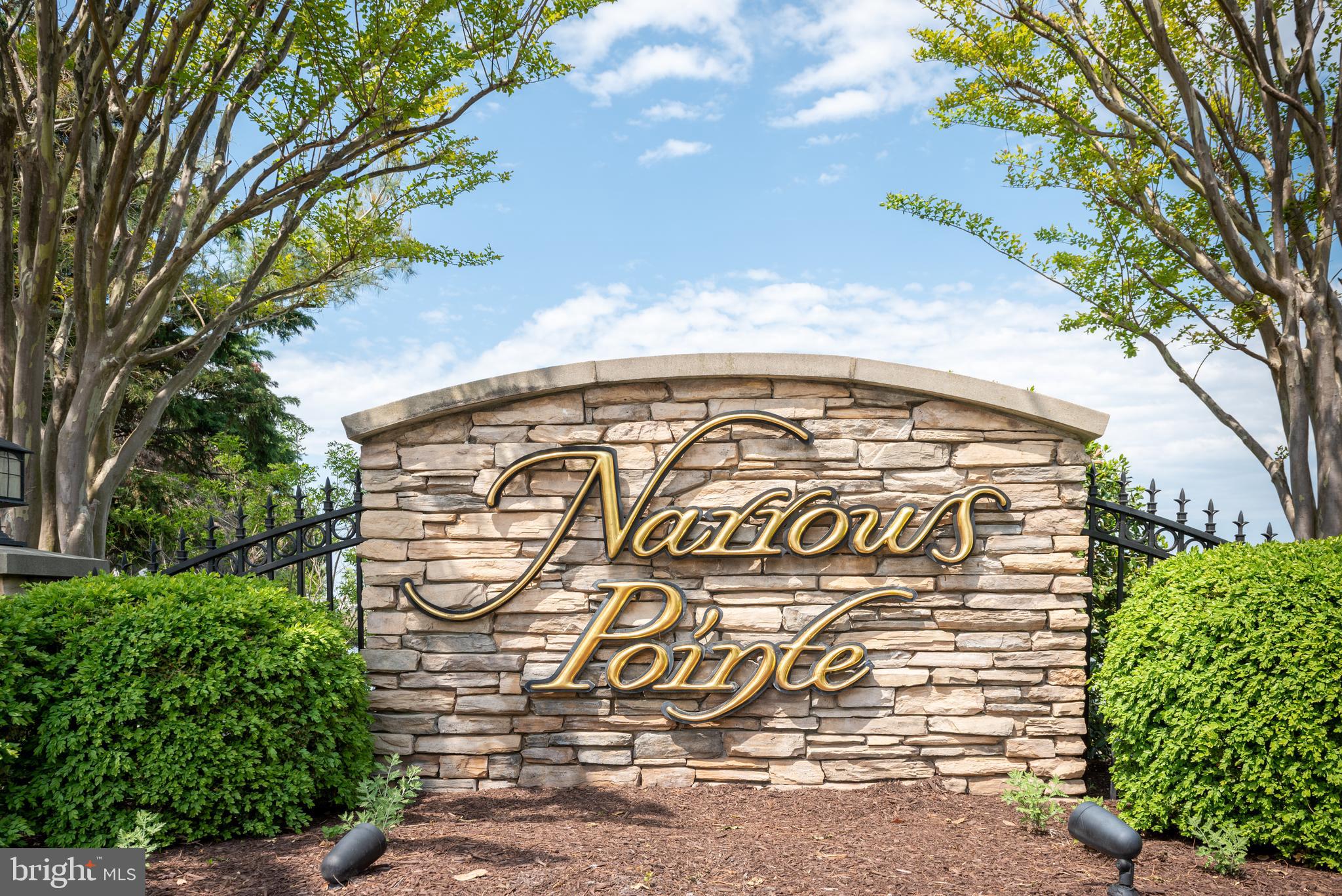 430 NARROWS POINTE DRIVE