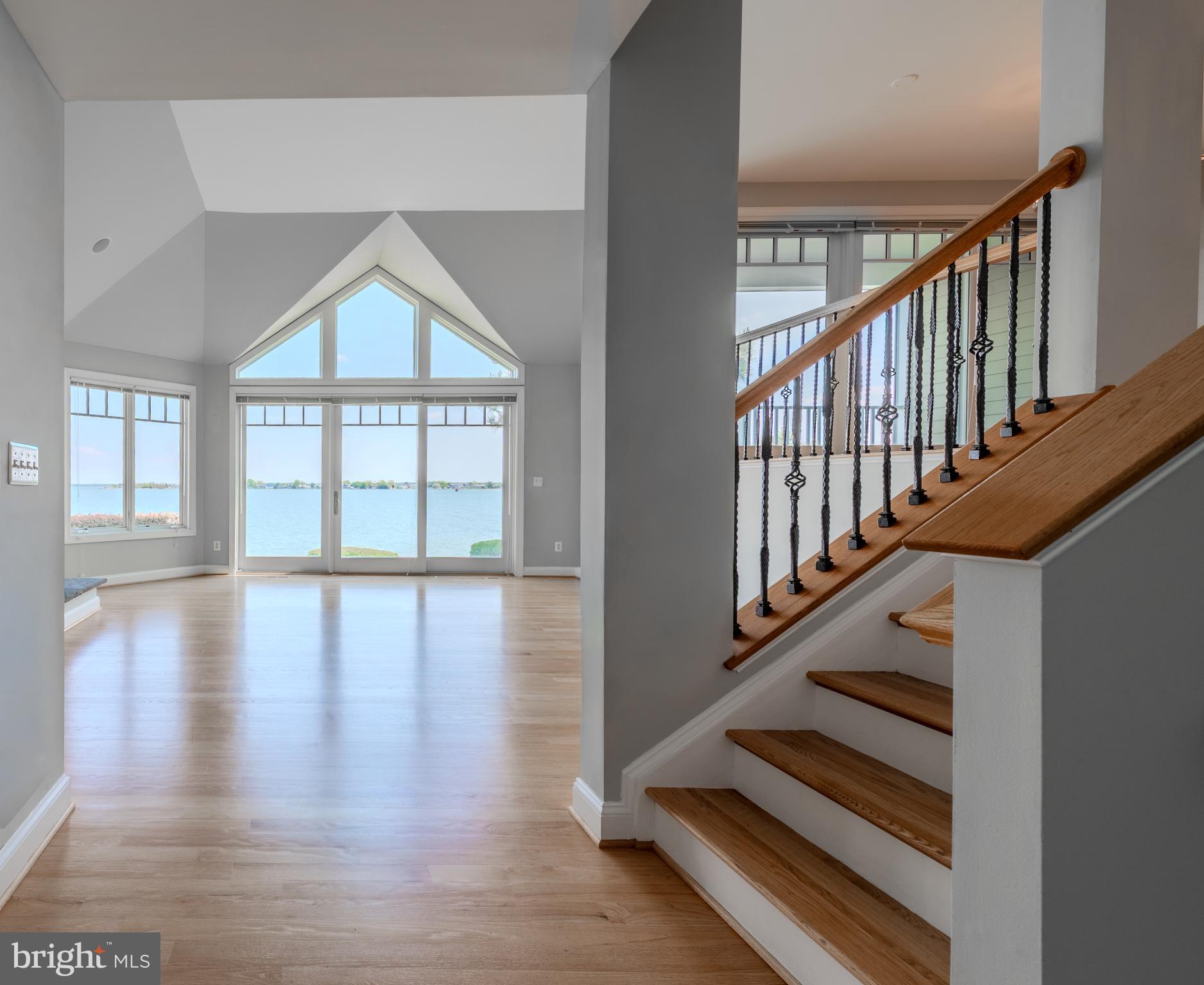 NARROWS POINTE - Residential