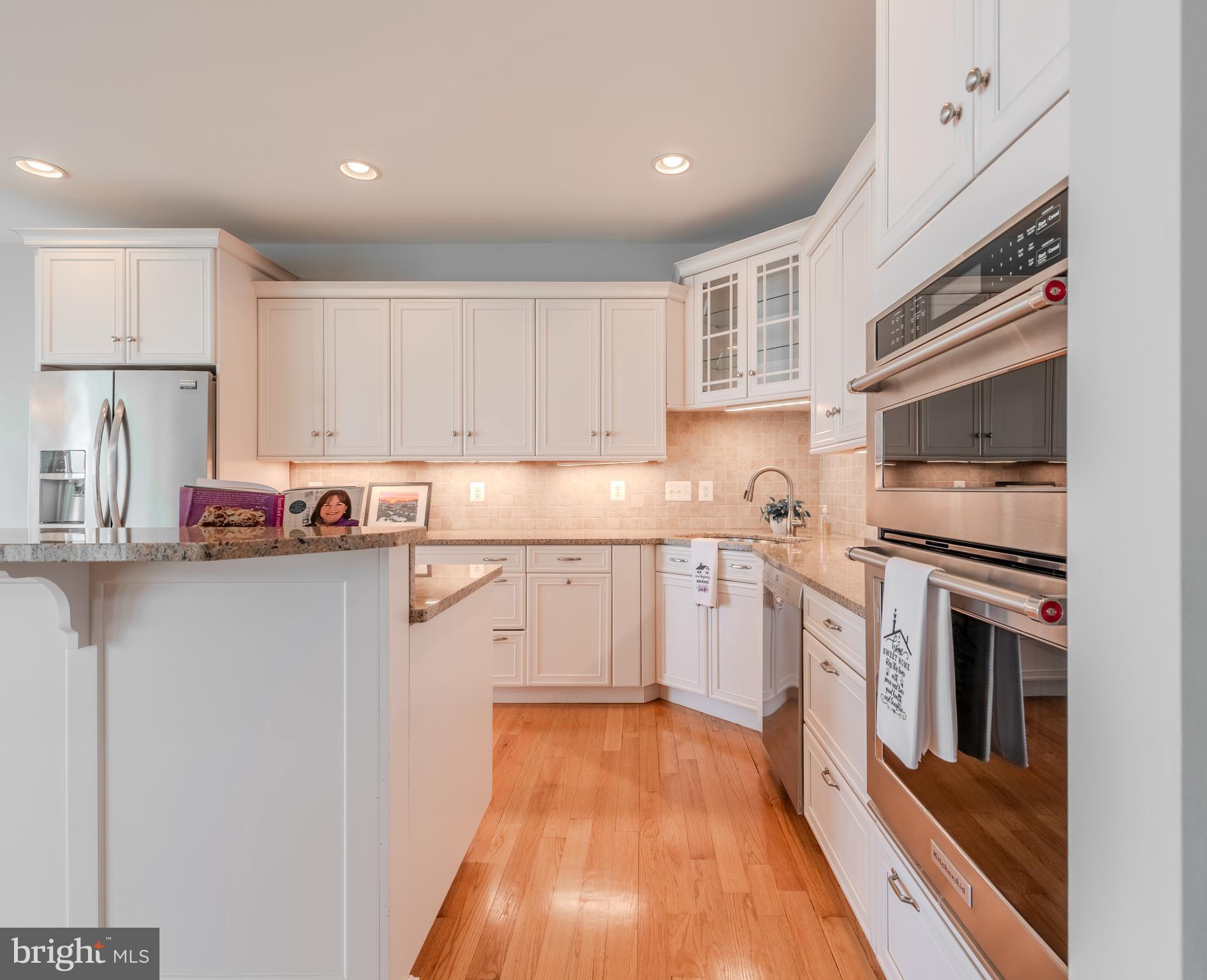 NARROWS POINTE - Residential