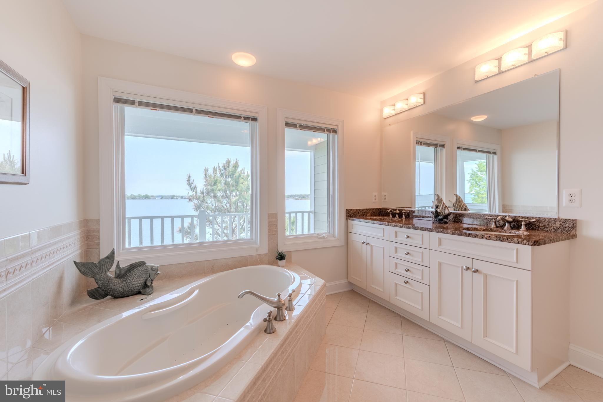 NARROWS POINTE - Residential