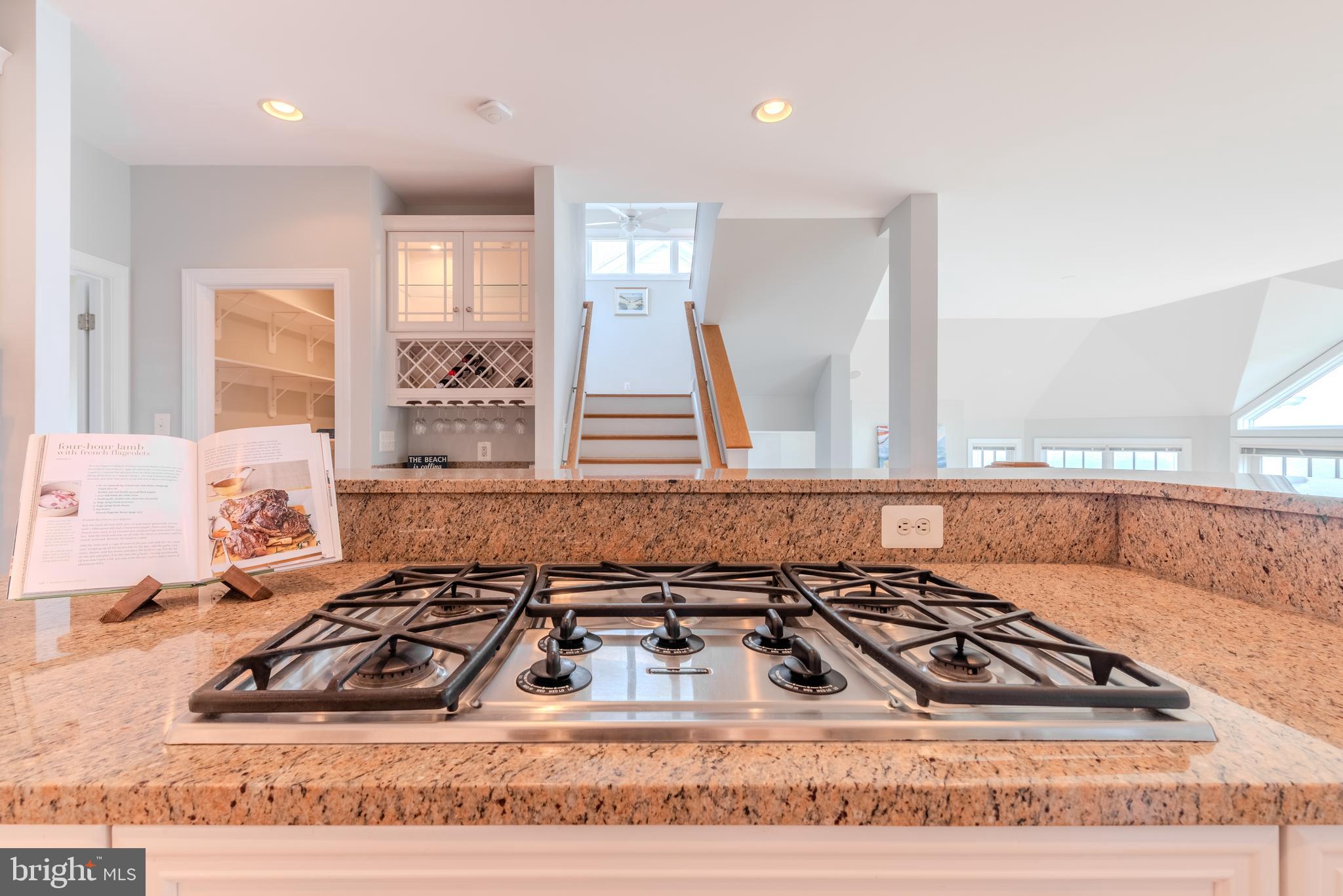 NARROWS POINTE - Residential