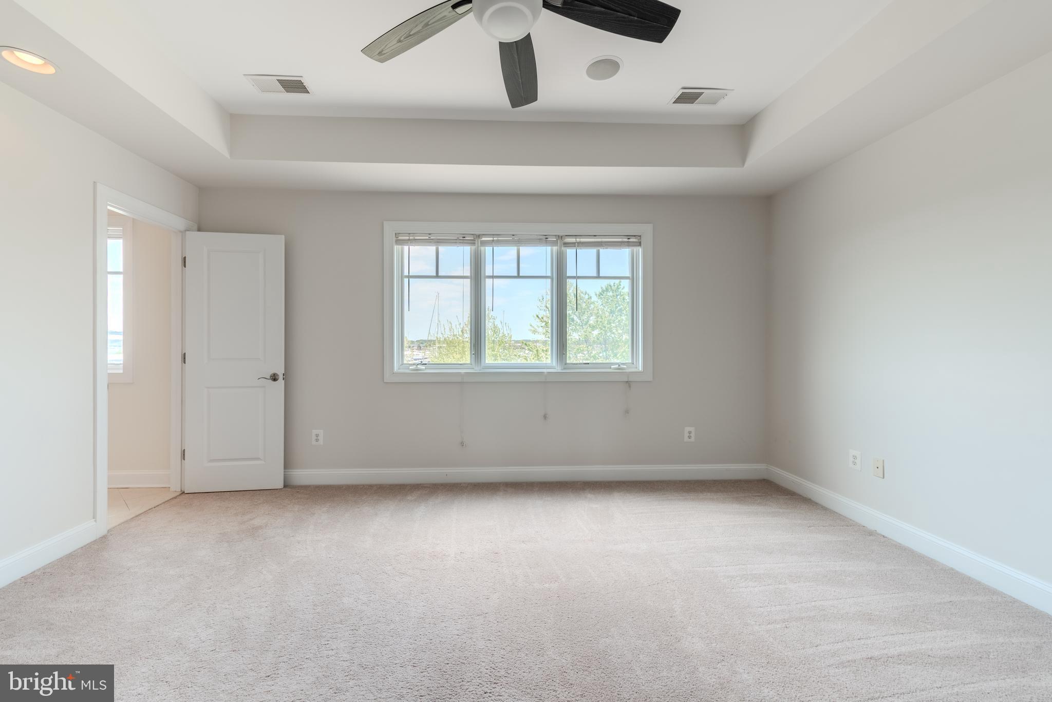 NARROWS POINTE - Residential