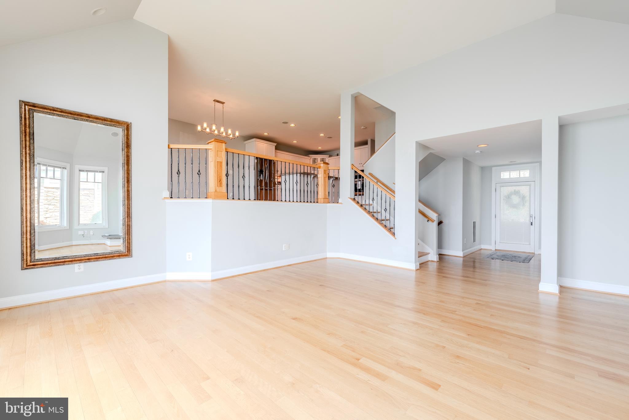 NARROWS POINTE - Residential