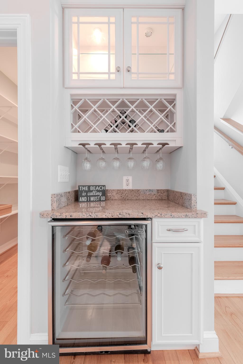 NARROWS POINTE - Residential