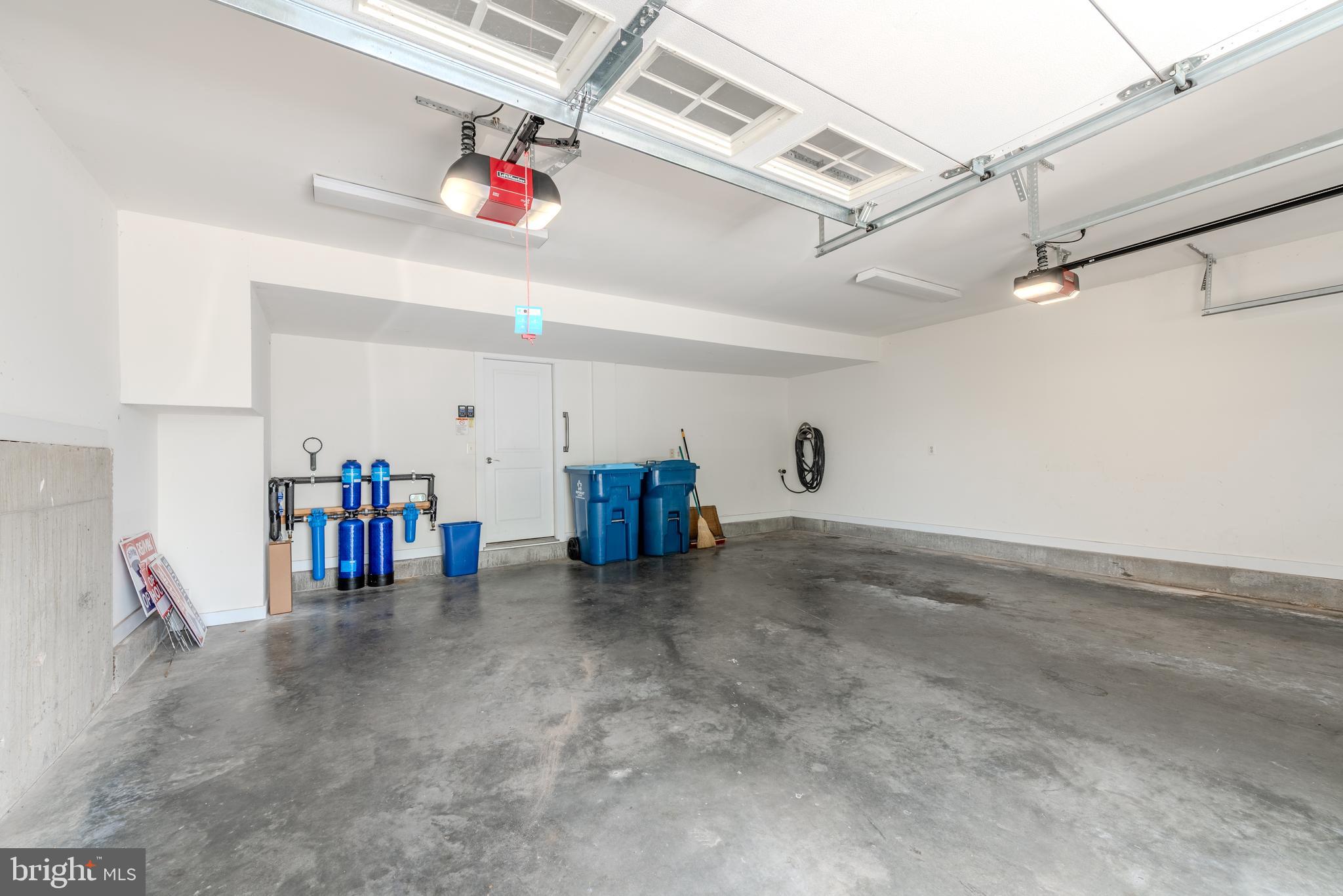 NARROWS POINTE - Residential