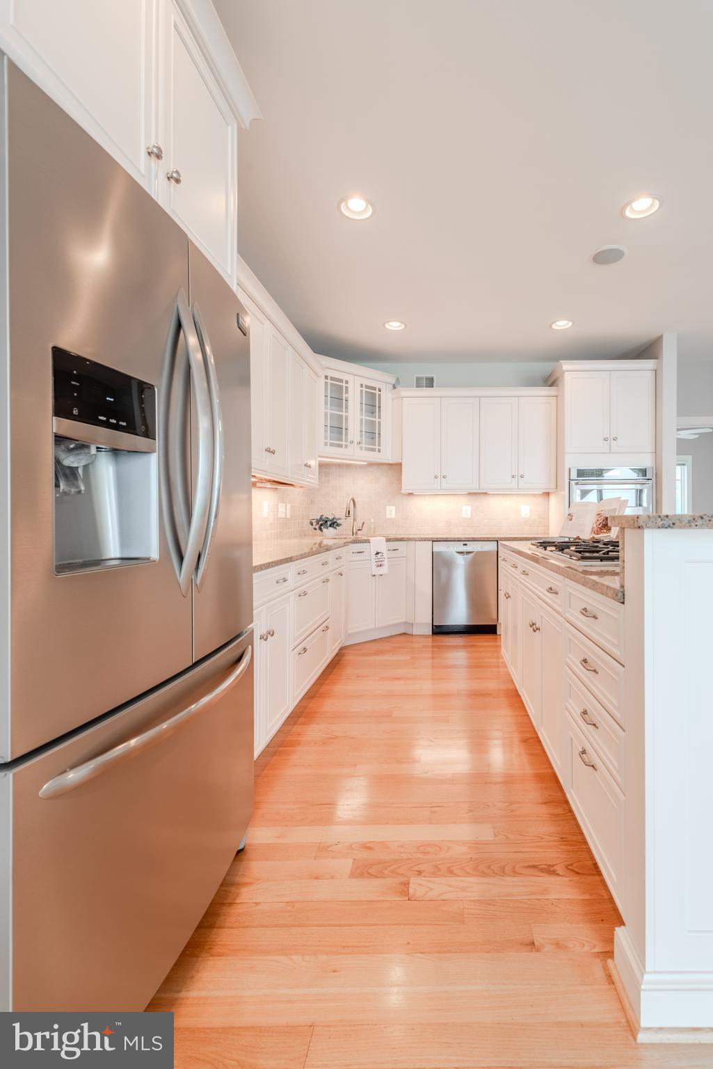 NARROWS POINTE - Residential