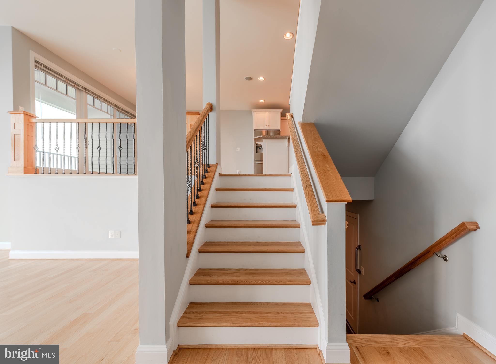 NARROWS POINTE - Residential
