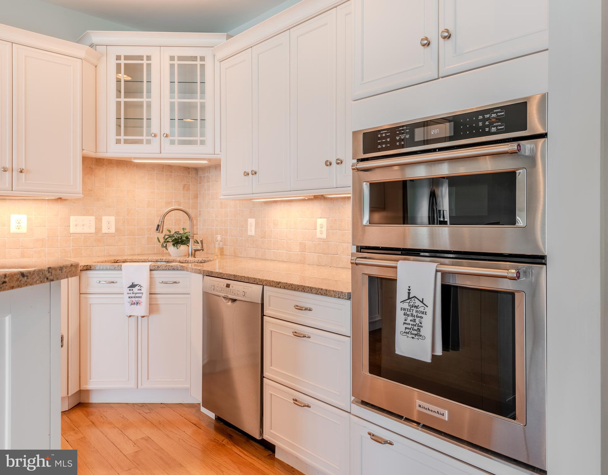NARROWS POINTE - Residential