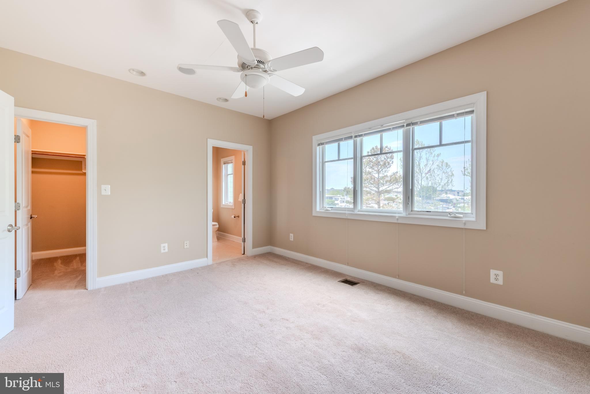 NARROWS POINTE - Residential