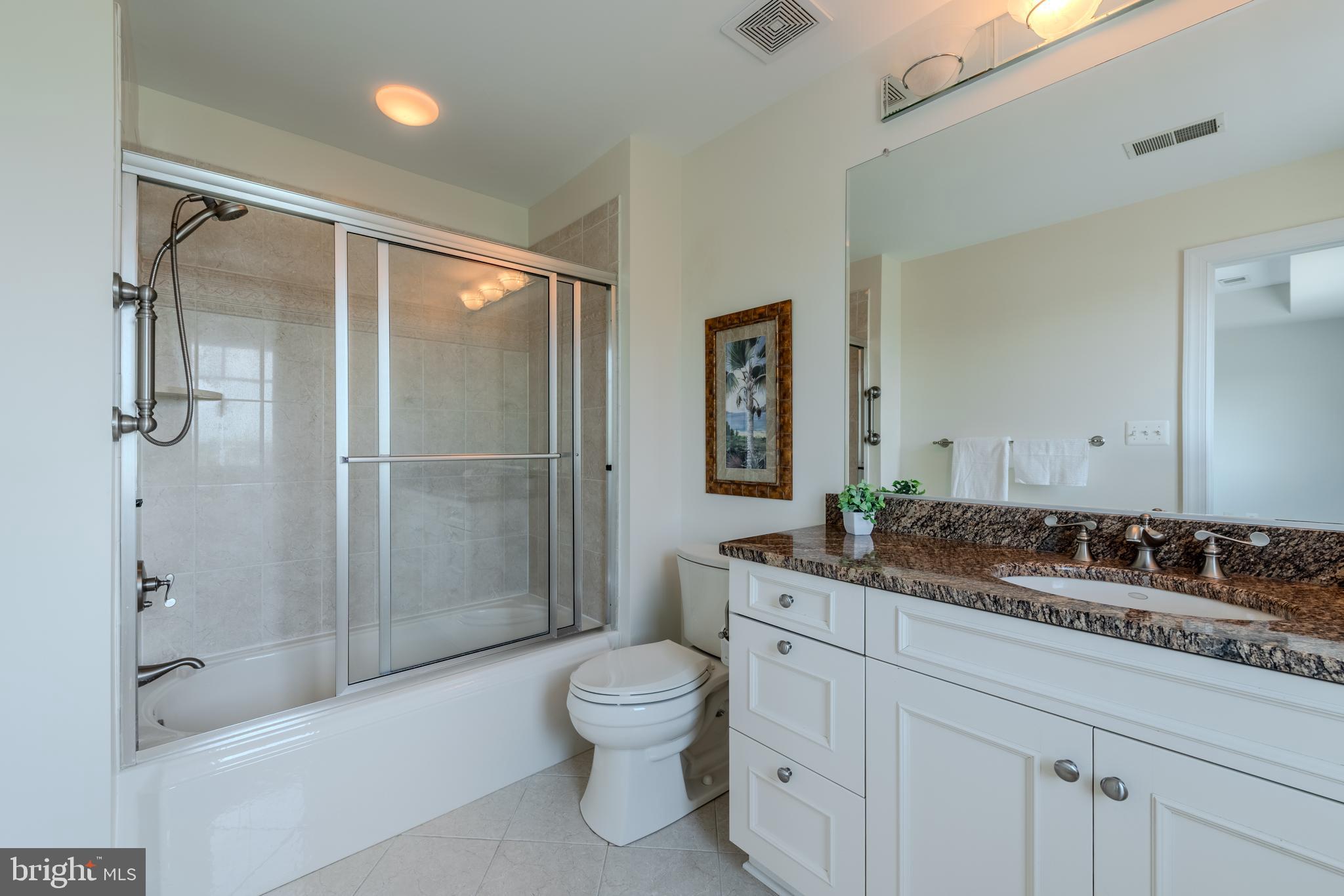 NARROWS POINTE - Residential