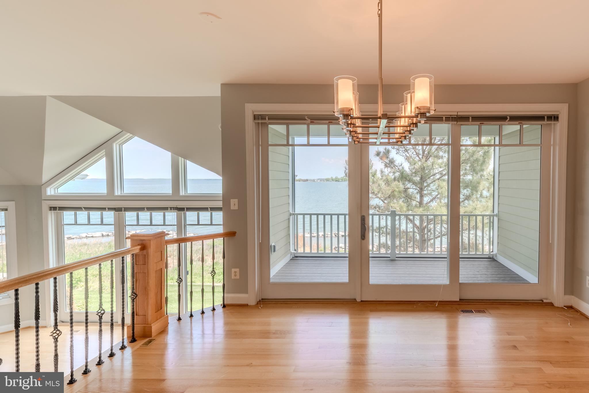 NARROWS POINTE - Residential