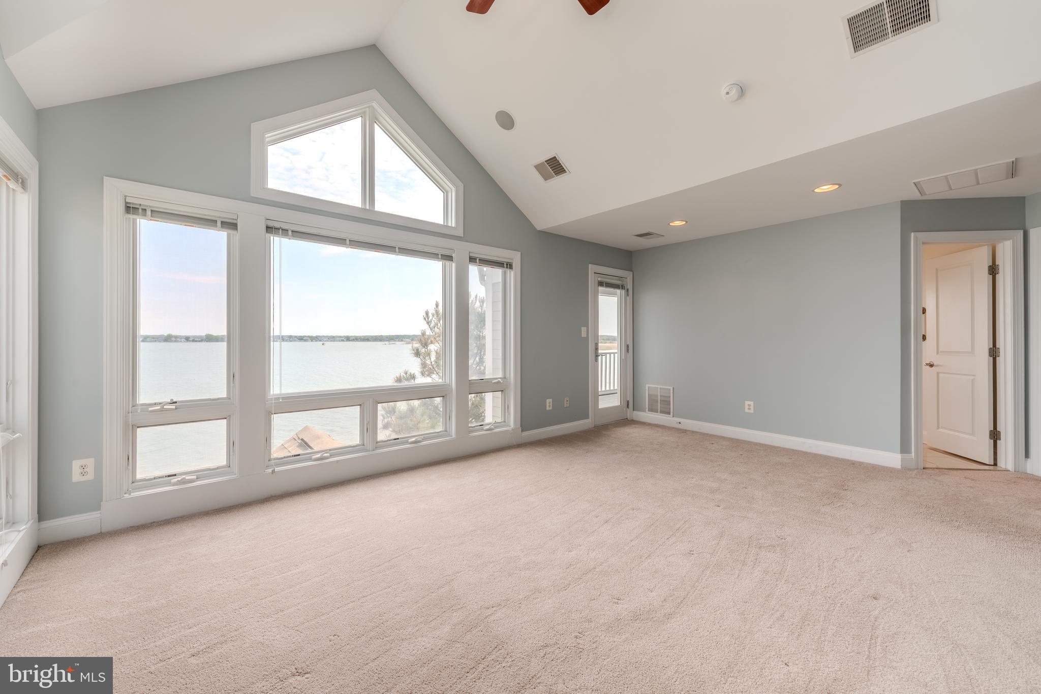 NARROWS POINTE - Residential