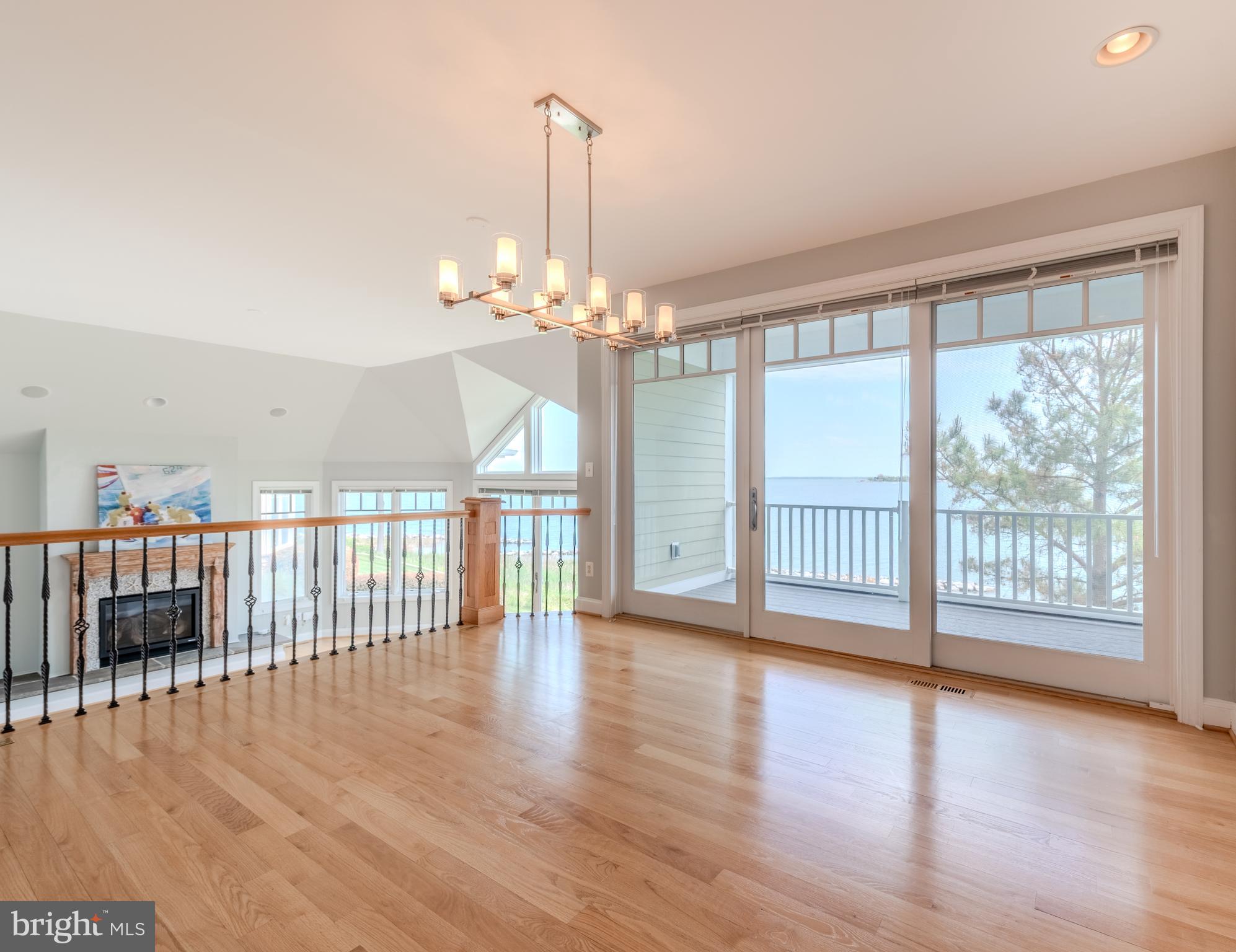 NARROWS POINTE - Residential