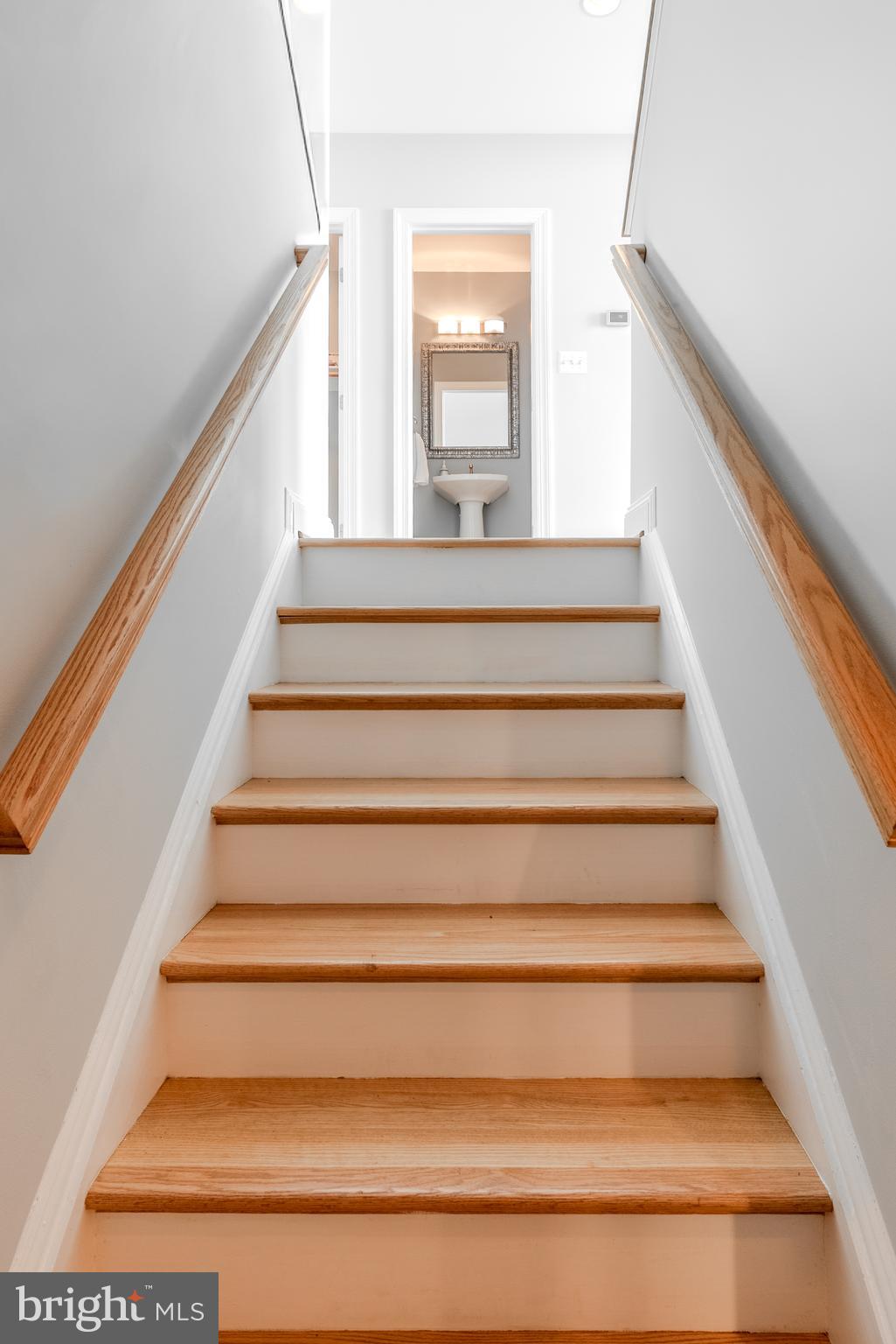 NARROWS POINTE - Residential