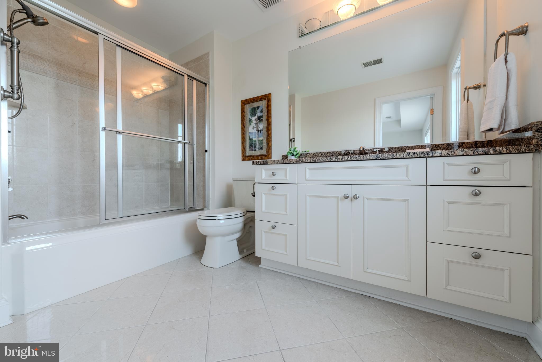 NARROWS POINTE - Residential