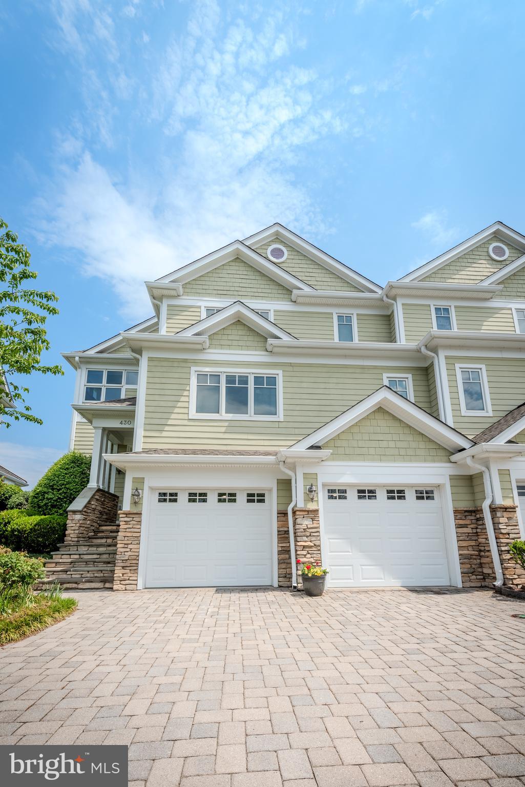 NARROWS POINTE - Residential