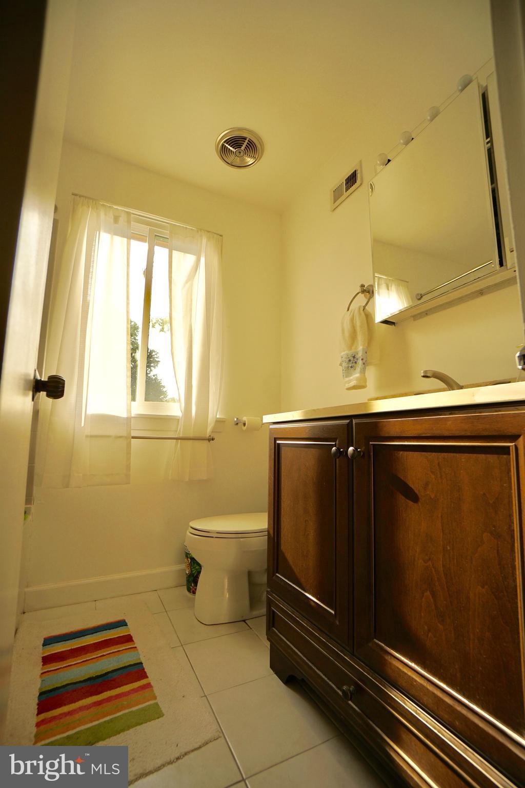 RESTON - Residential Lease