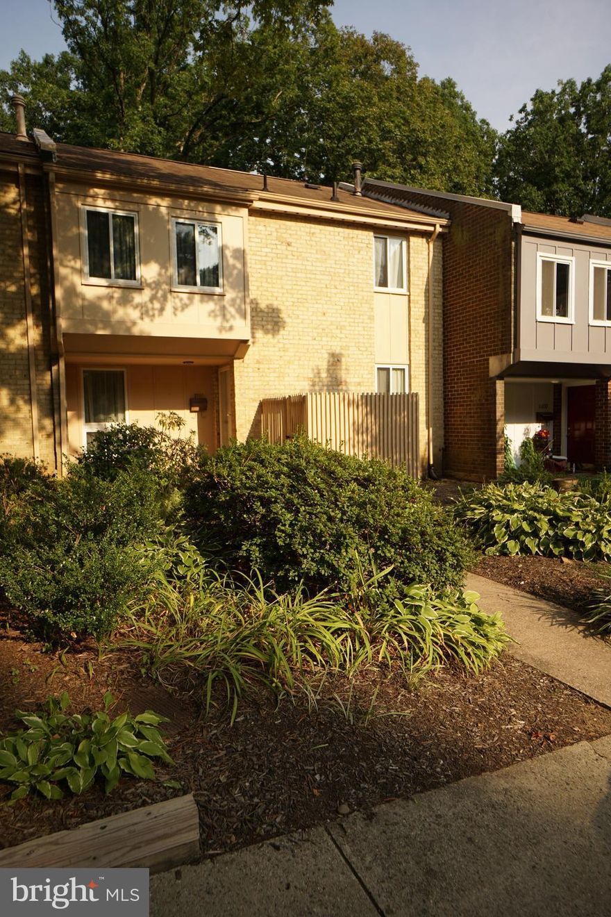 Fully renovated TH in N. Reston. Kitchen with granite counters, plenty of cabinet & counter space. Updated bathrooms, hardwood floors, new windows and doors. Separate dining room & eat-in kitchen. Fenced yard backs to trees. balconies; patios. Walkout lower level with family room, bedroom & bath.Wonderful neighborhood.Walk to tennis and pool.Close to Town Center, Tysons, Dulles & metro station.