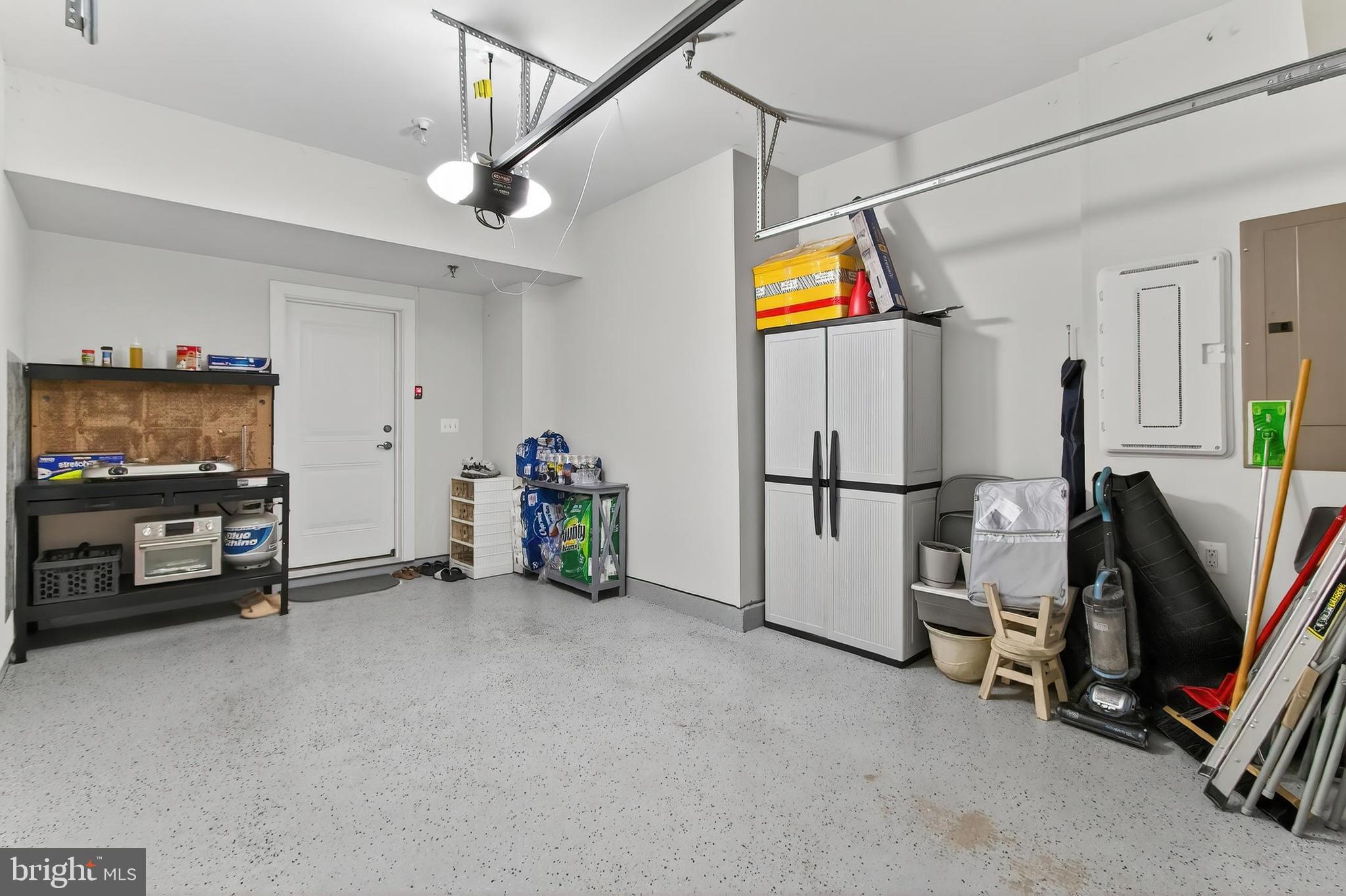 ASHBROOK PLACE - Residential