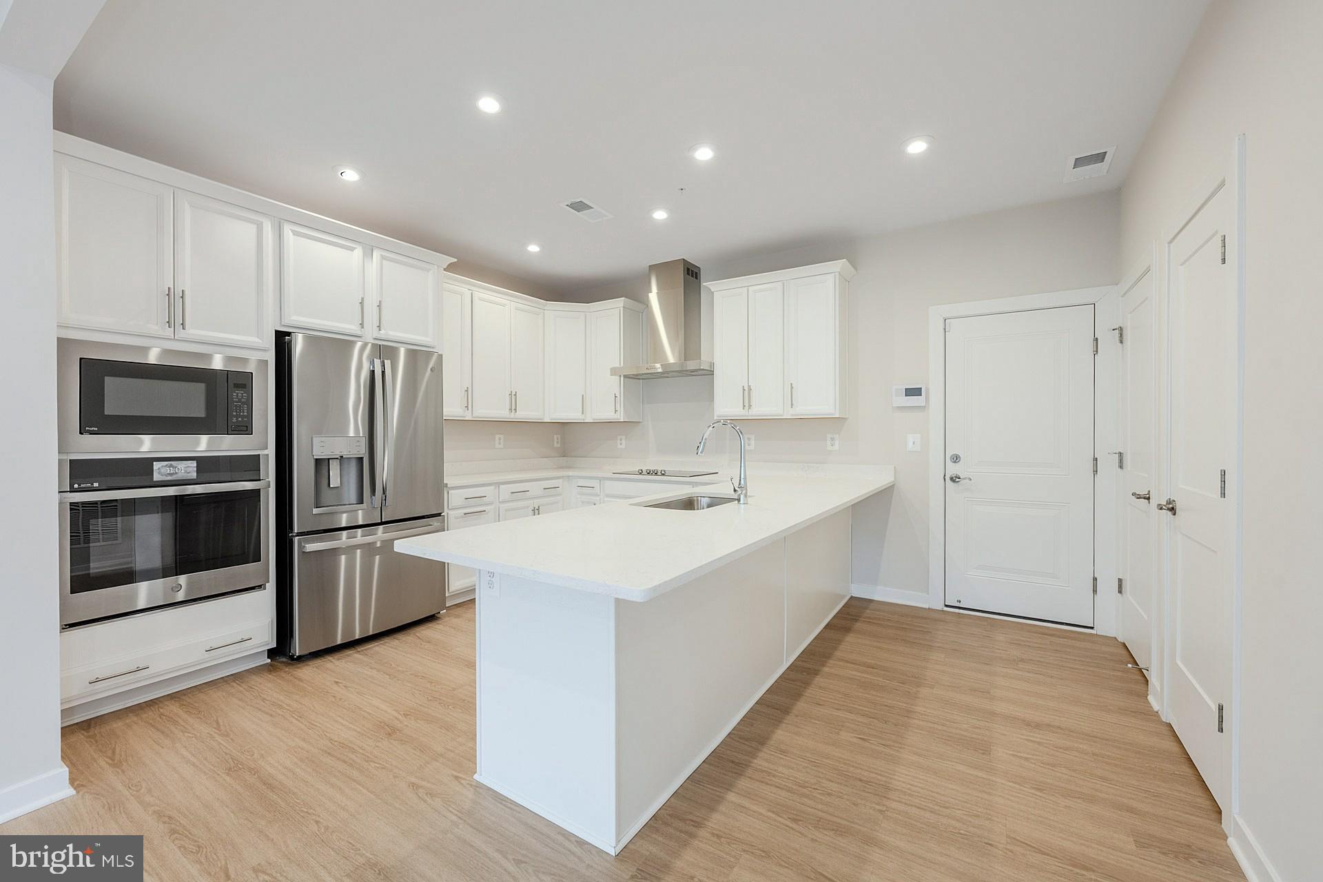 ASHBROOK PLACE - Residential