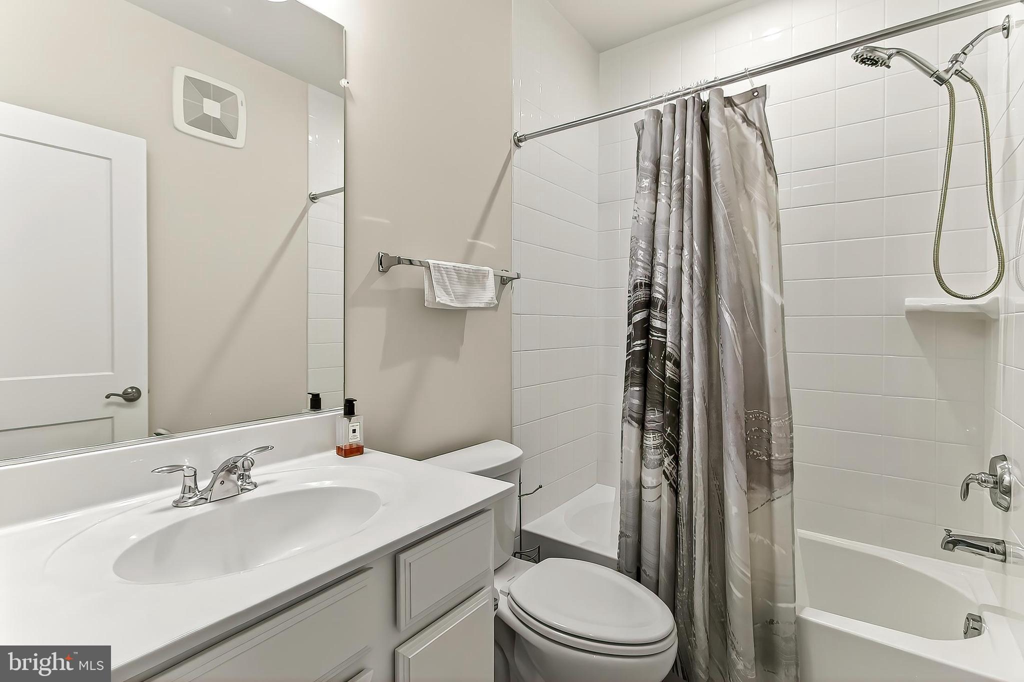 ASHBROOK PLACE - Residential