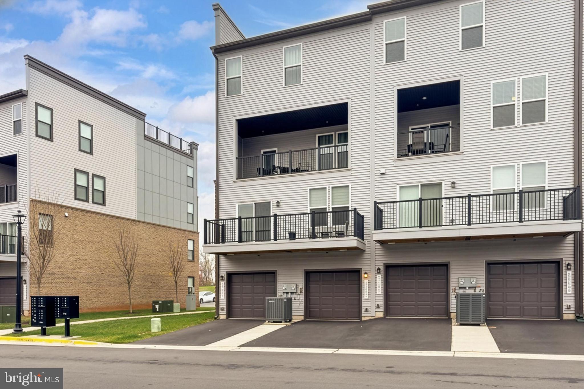 ASHBROOK PLACE - Residential