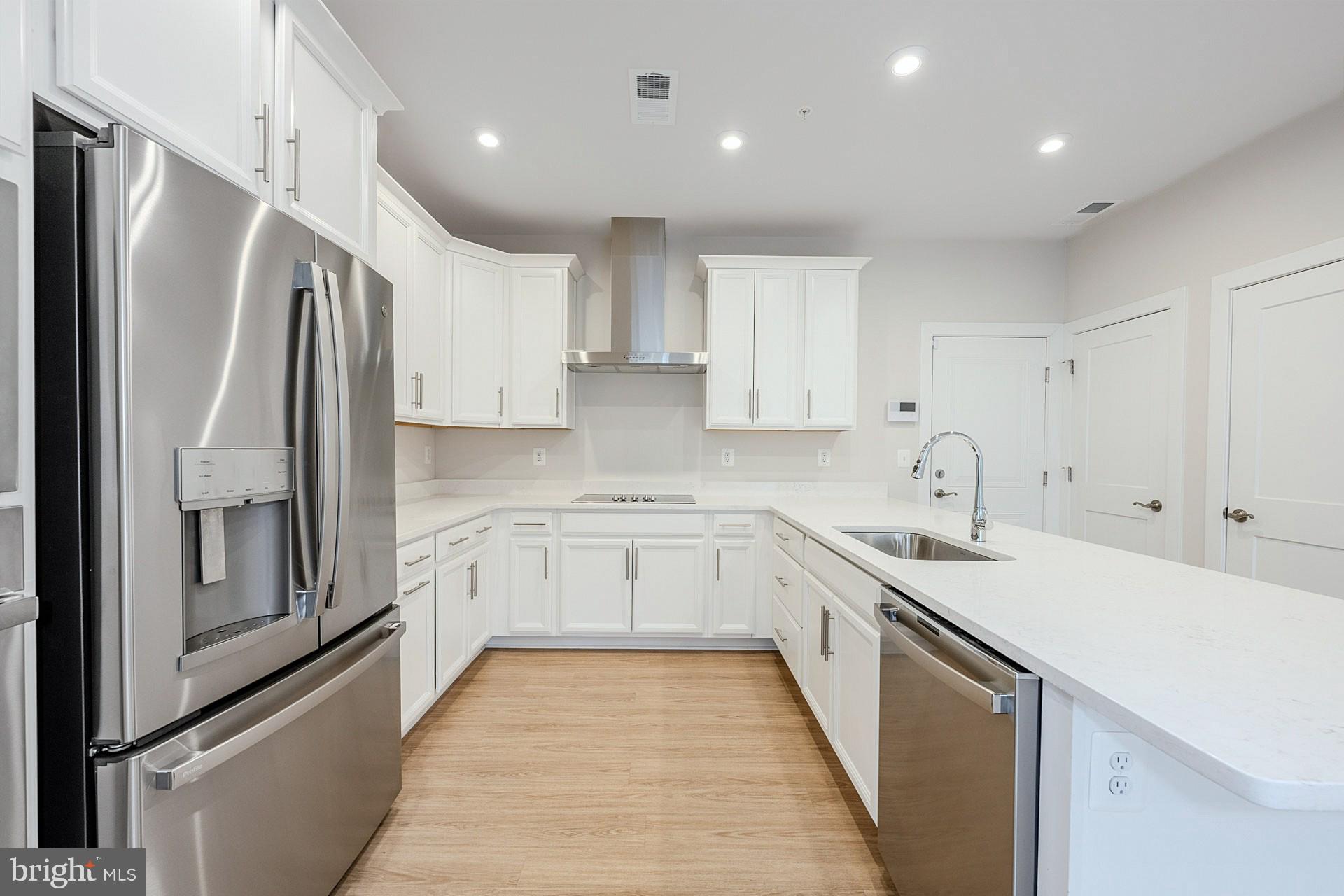 ASHBROOK PLACE - Residential