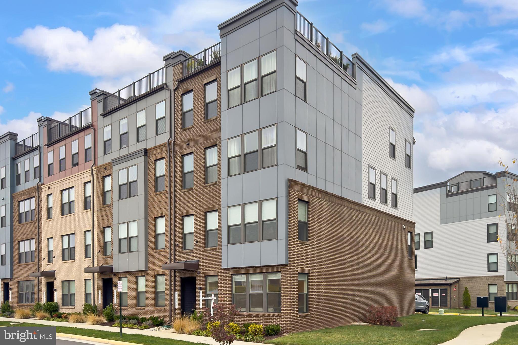 ASHBROOK PLACE - Residential